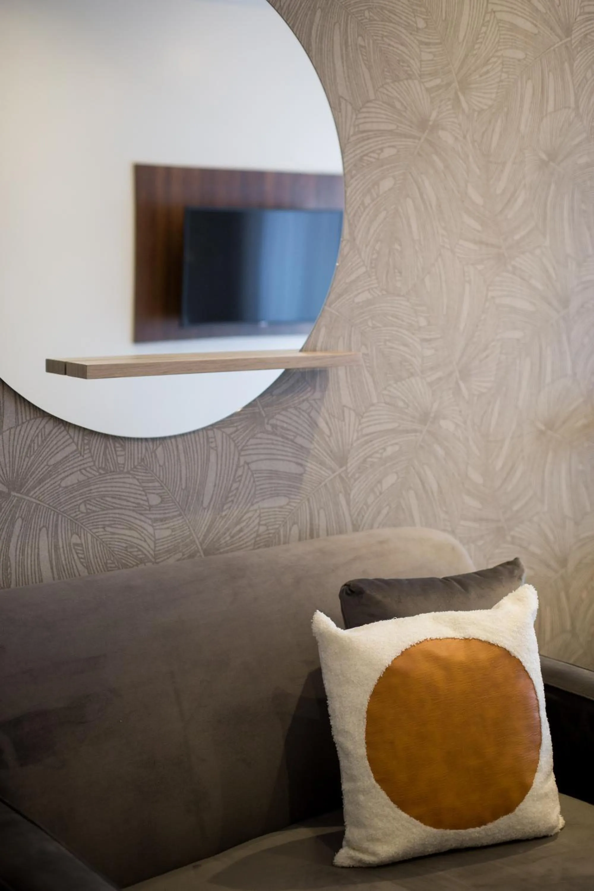 Blue Tropics Studio in Little Italy with kitchen by Den Stays