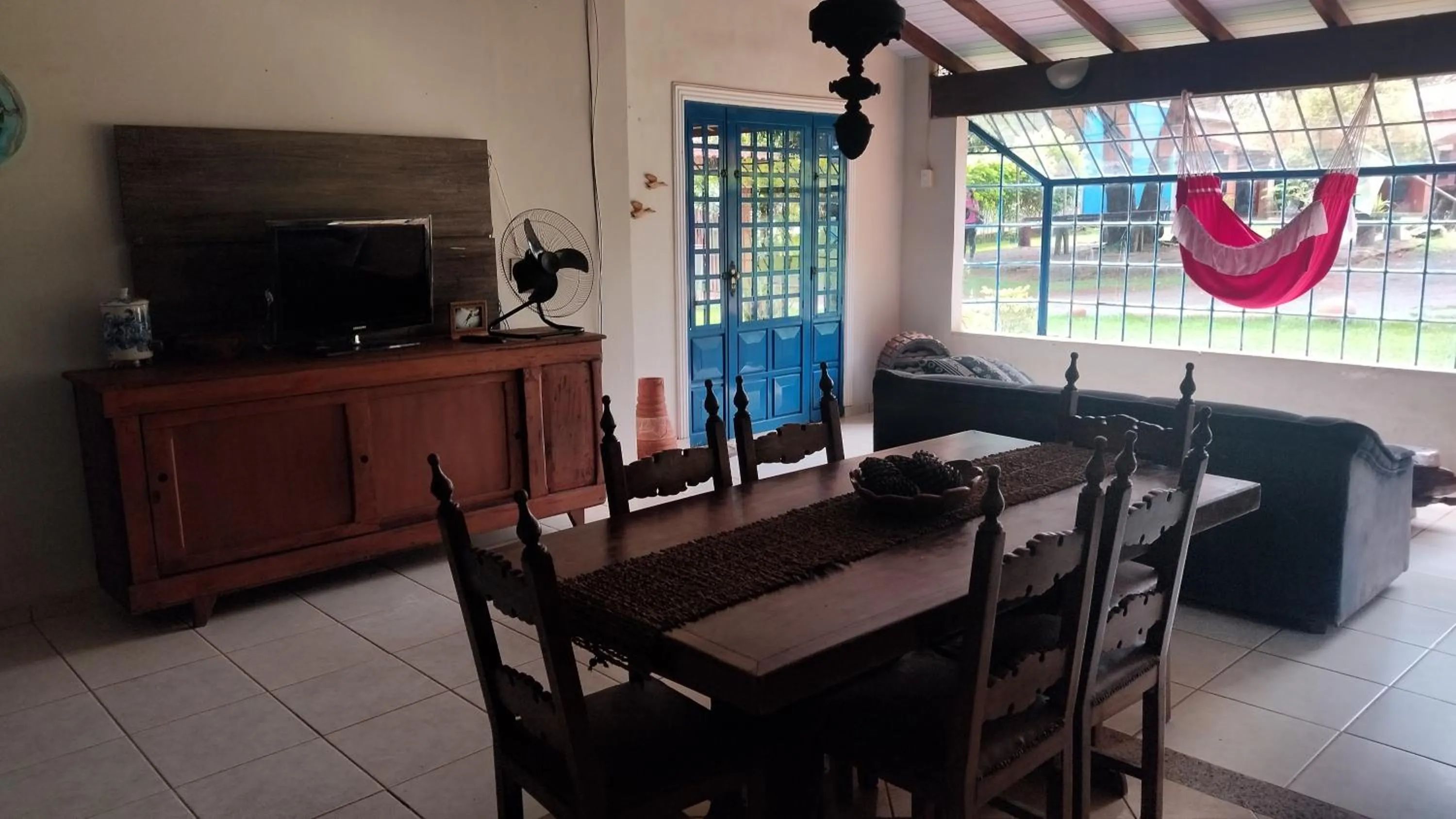 Communal lounge/ TV room in Pousada Canto dos Passaros