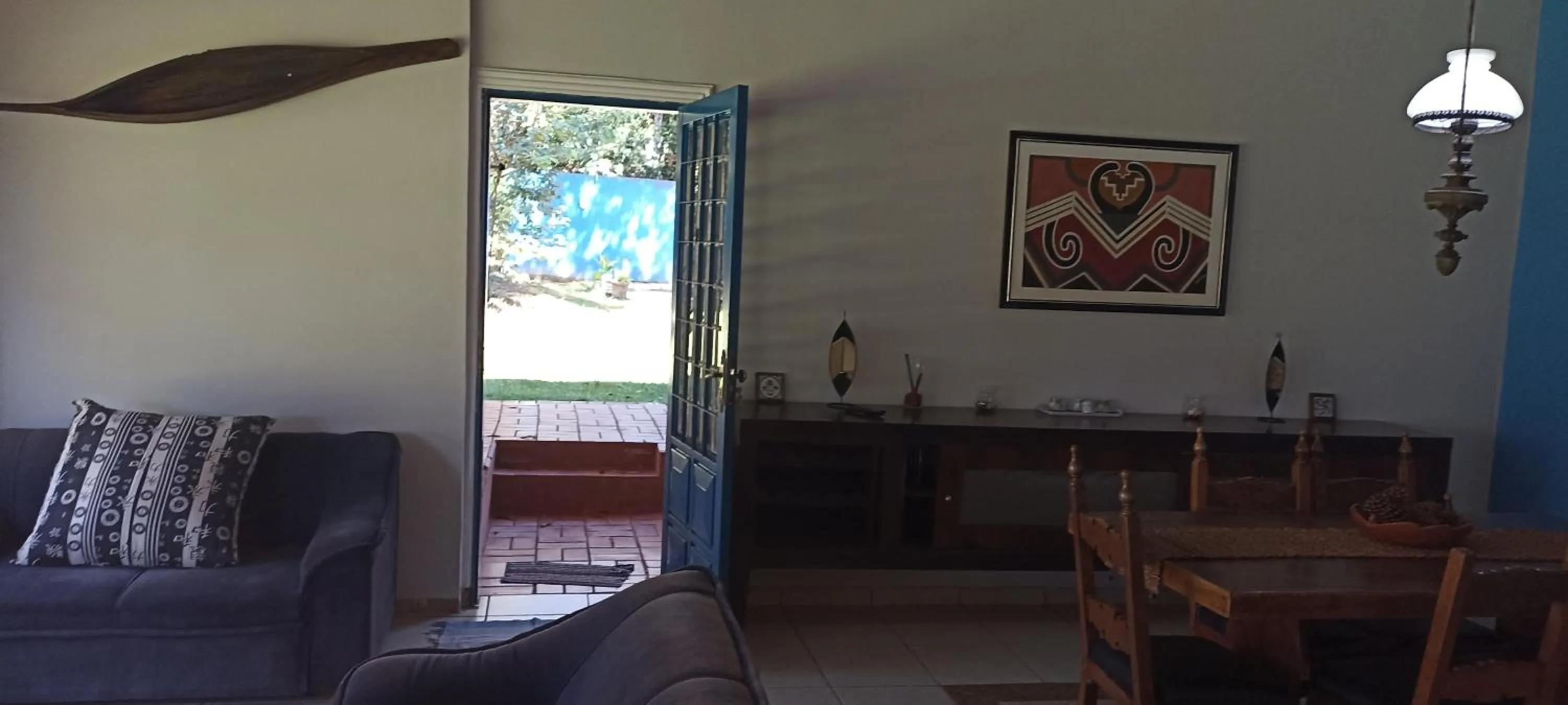 Communal lounge/ TV room in Pousada Canto dos Passaros