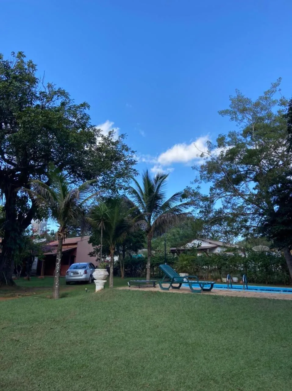 Swimming pool in Pousada Canto dos Passaros