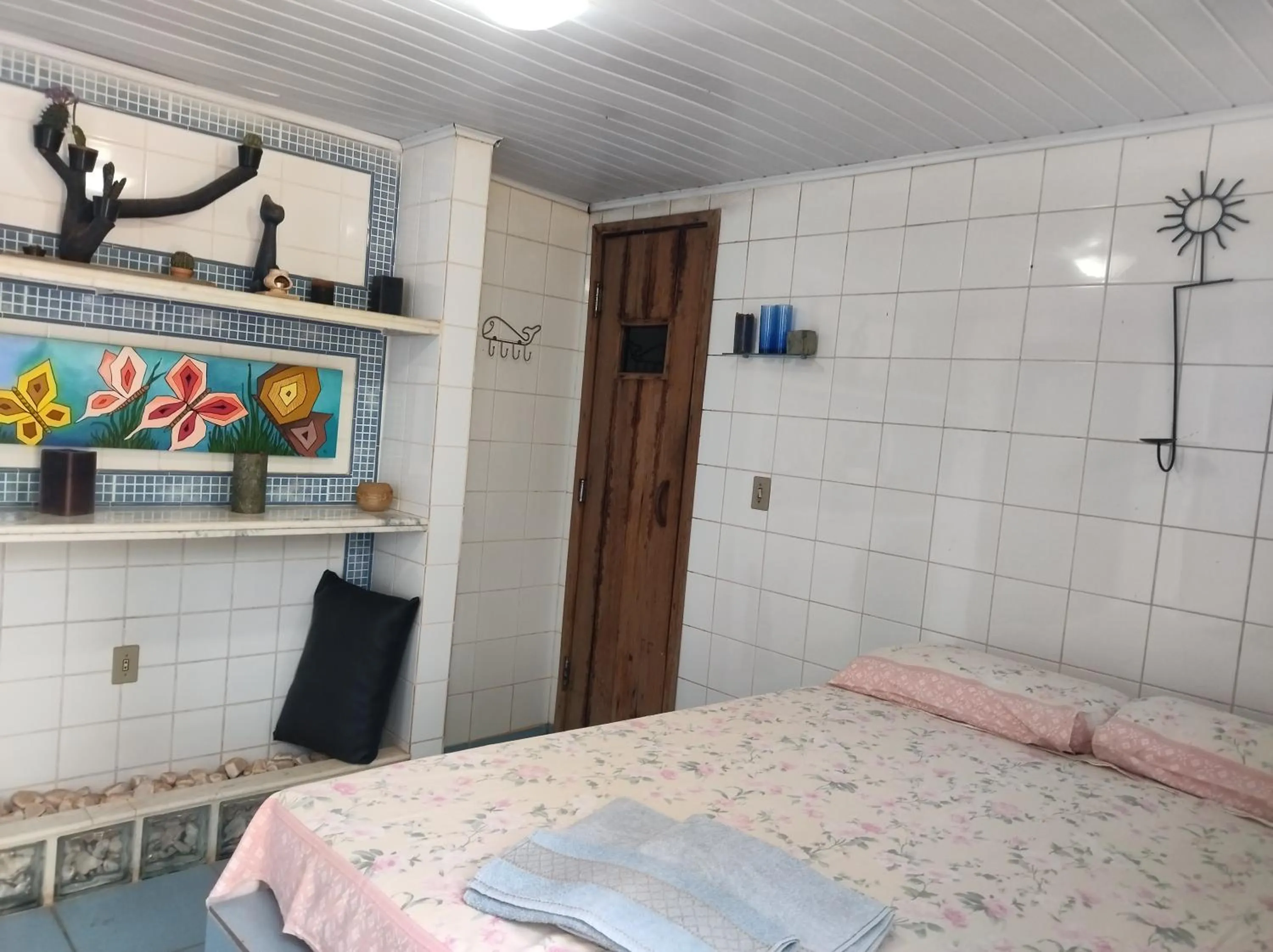 Property building, Bed in Pousada Canto dos Passaros