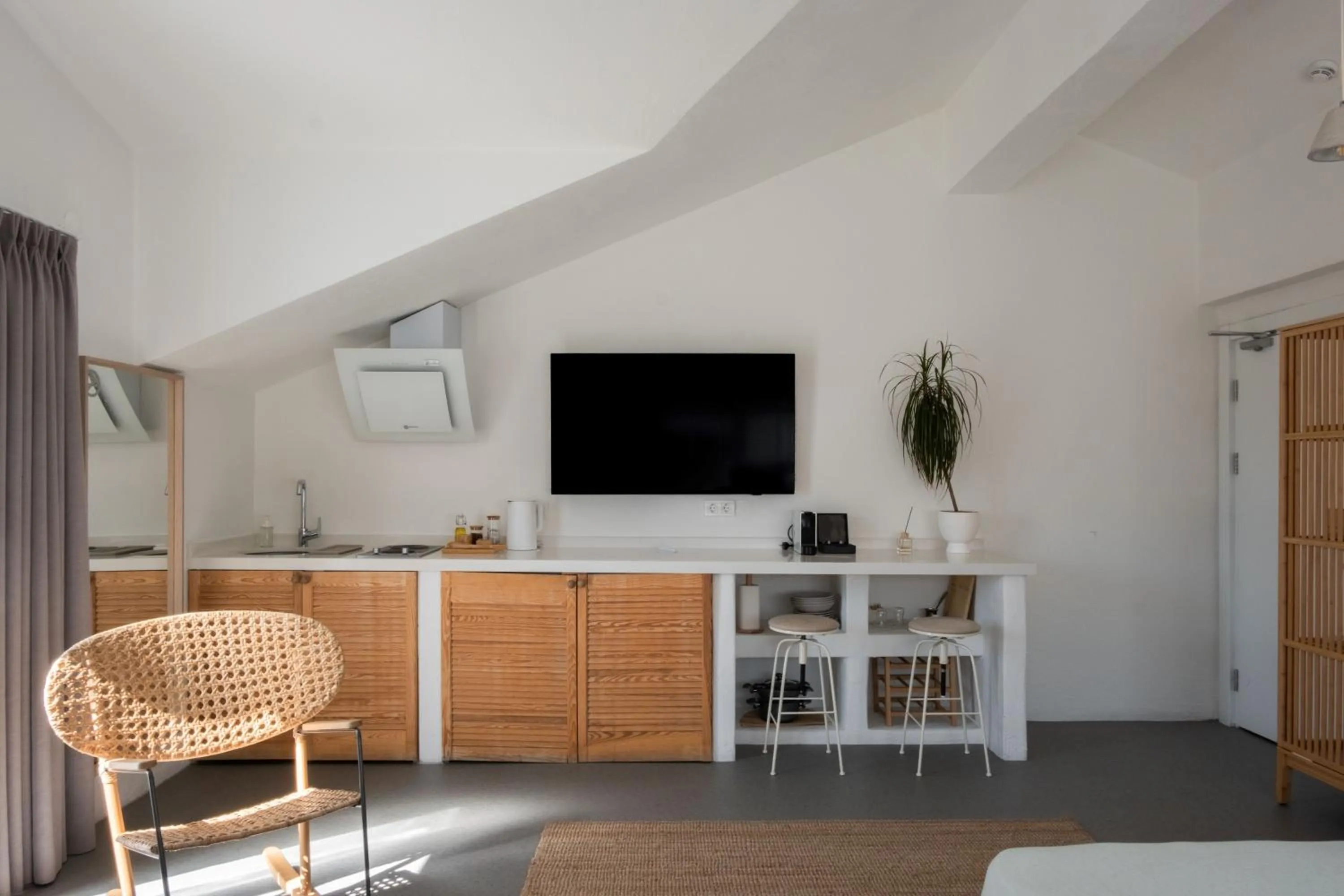 TV and multimedia in L'olive homes