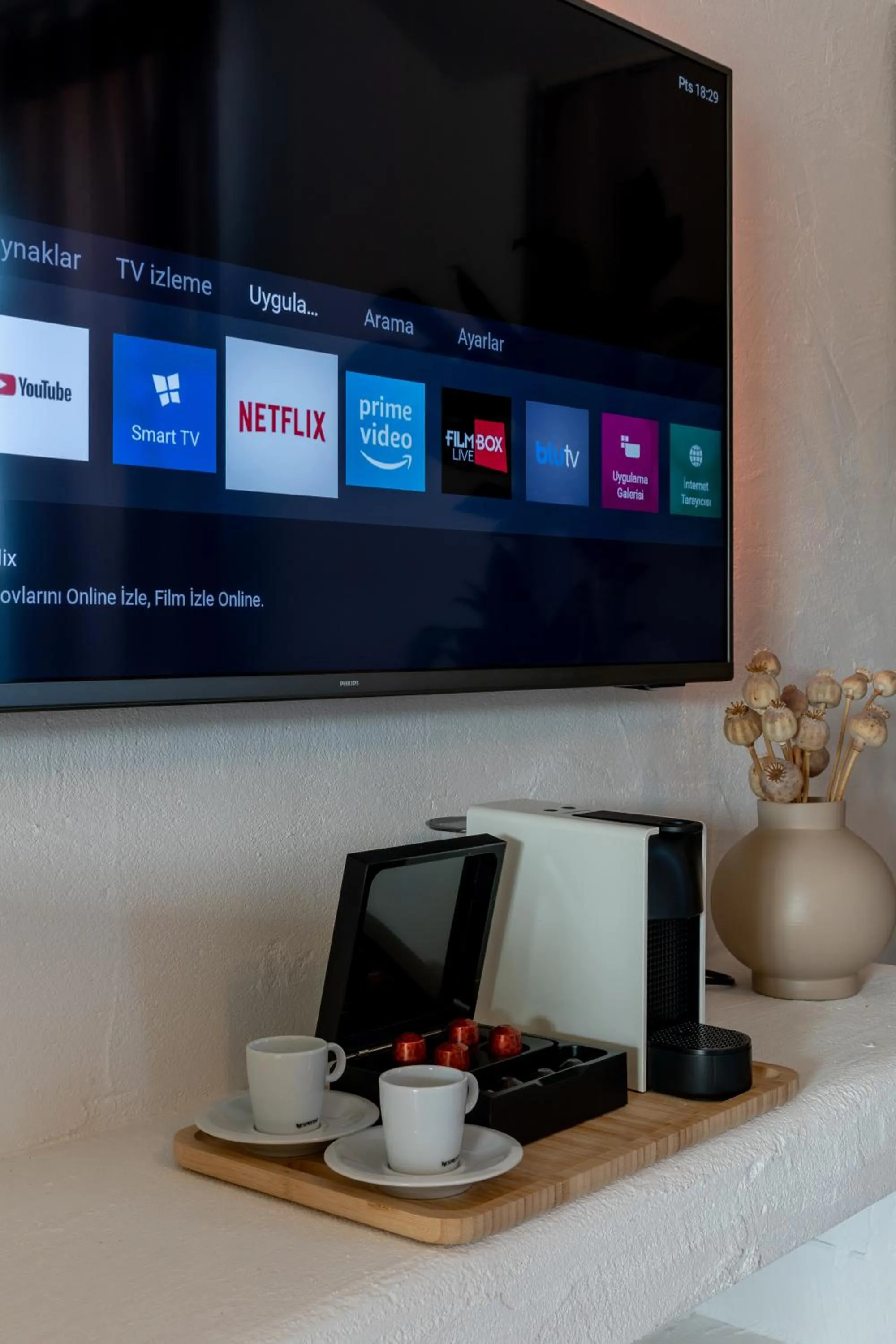 TV and multimedia in L'olive homes