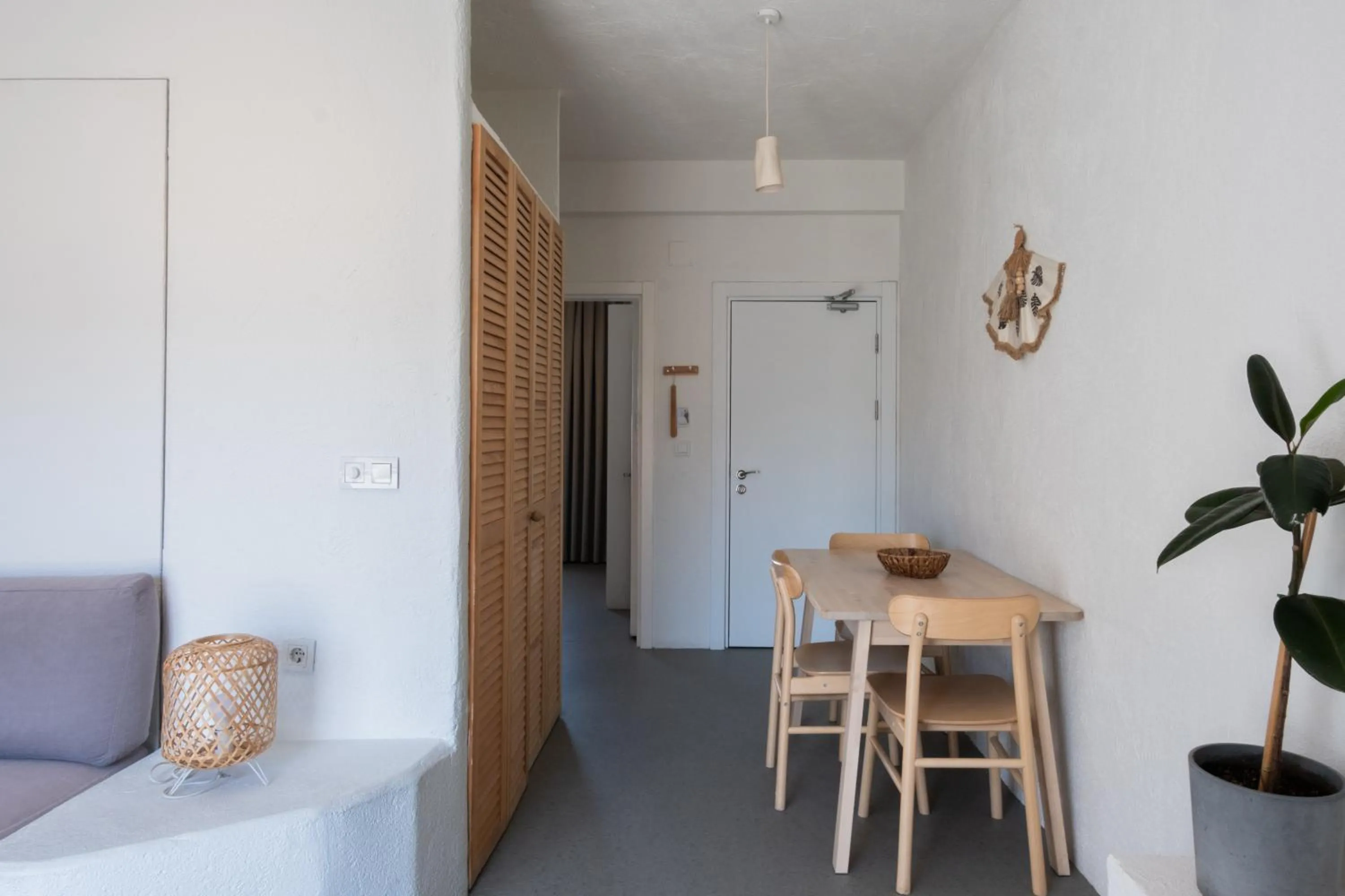 Kitchen or kitchenette in L'olive homes