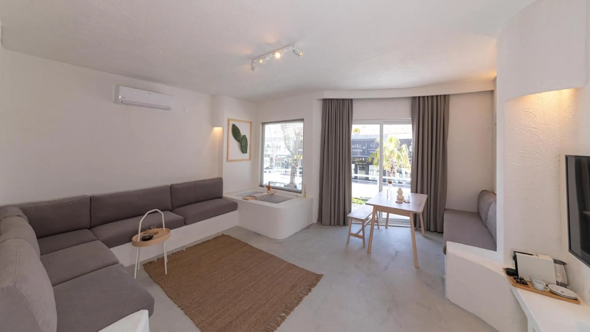 Seating area in L'olive homes