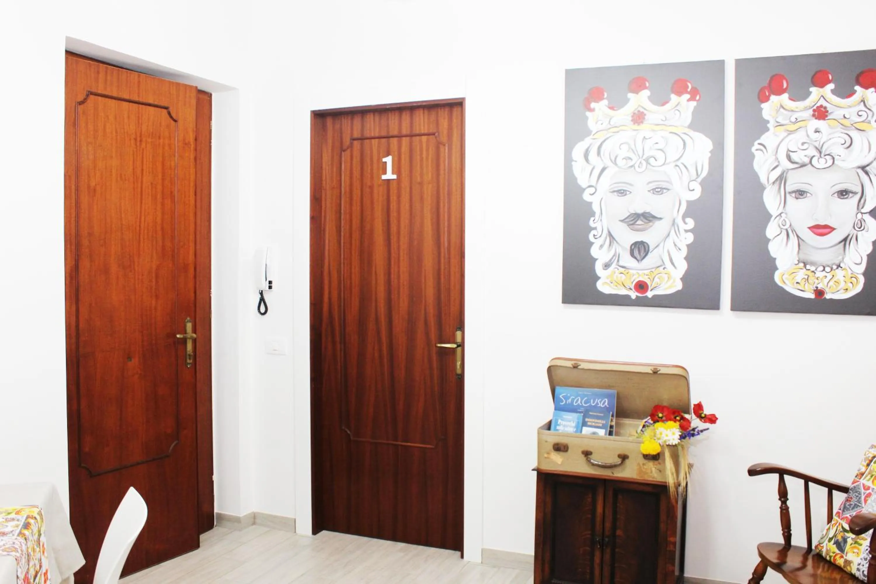 Communal lounge/ TV room in B&B Ciccannina