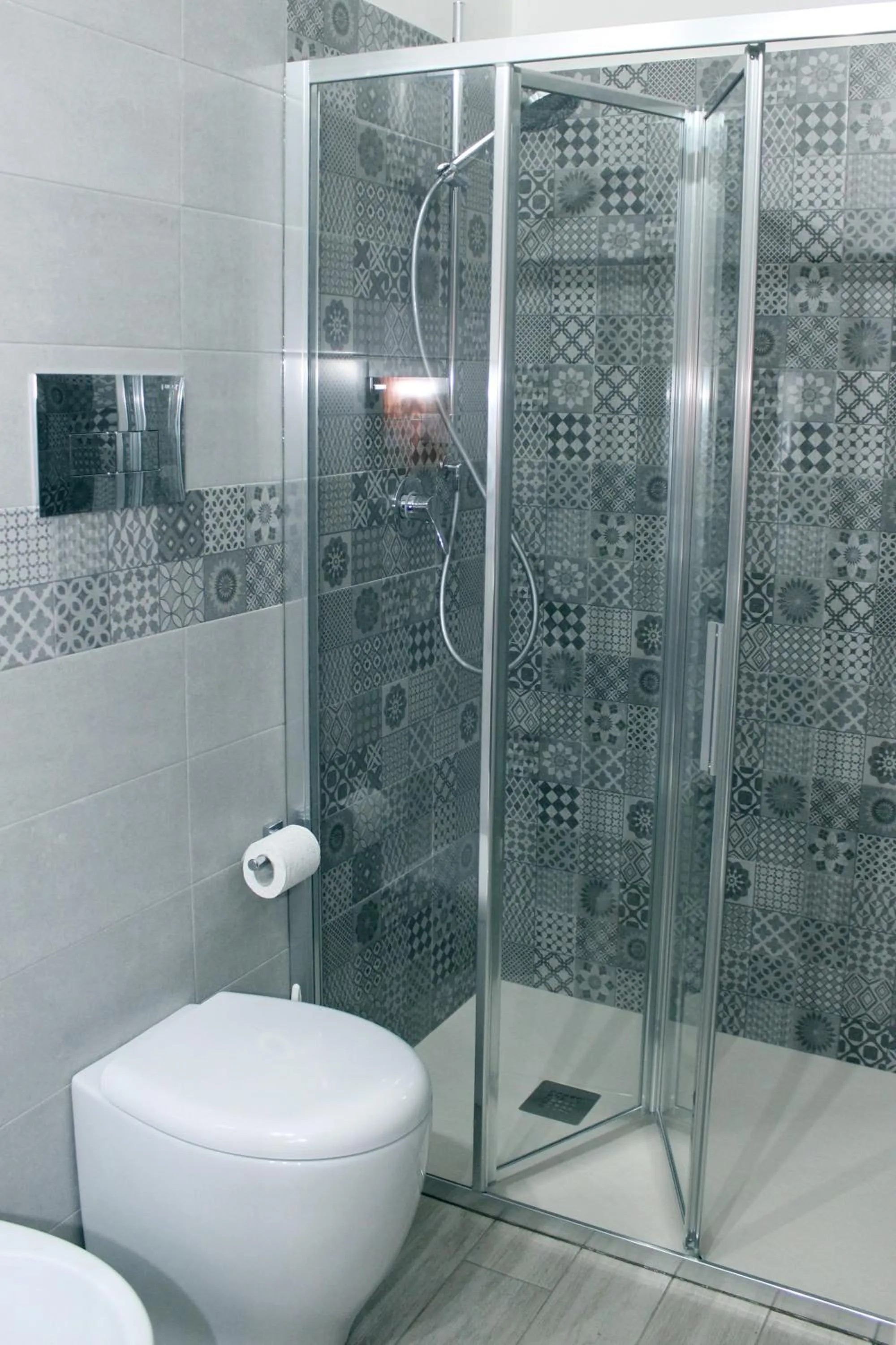 Shower in B&B Ciccannina