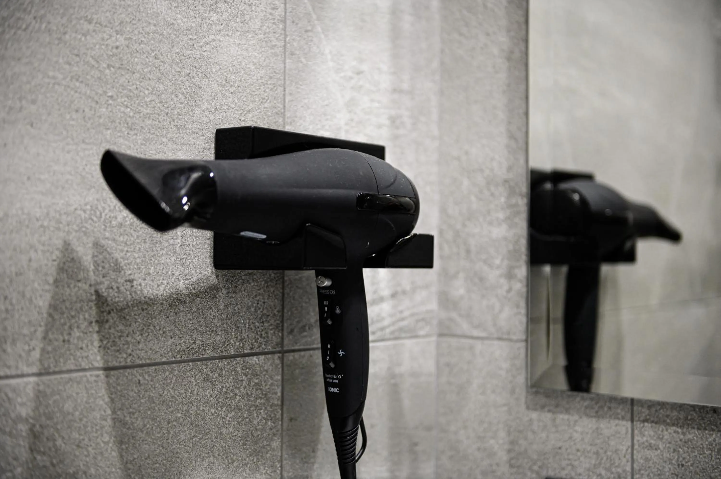 hair dryier in Alma Suites