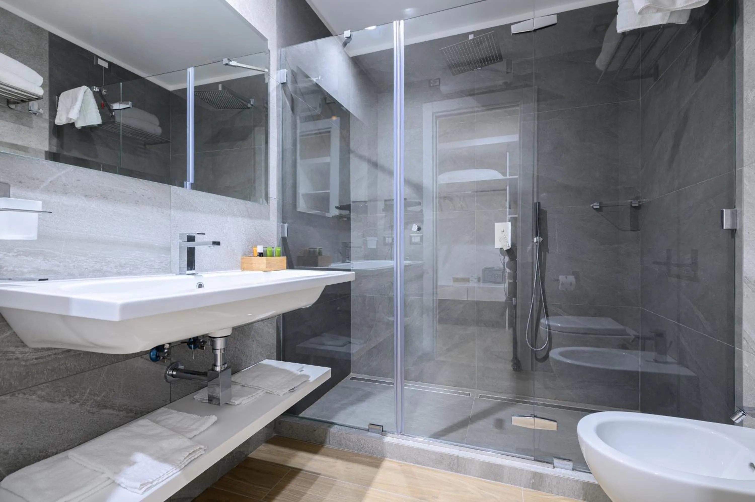 Shower in Alma Suites