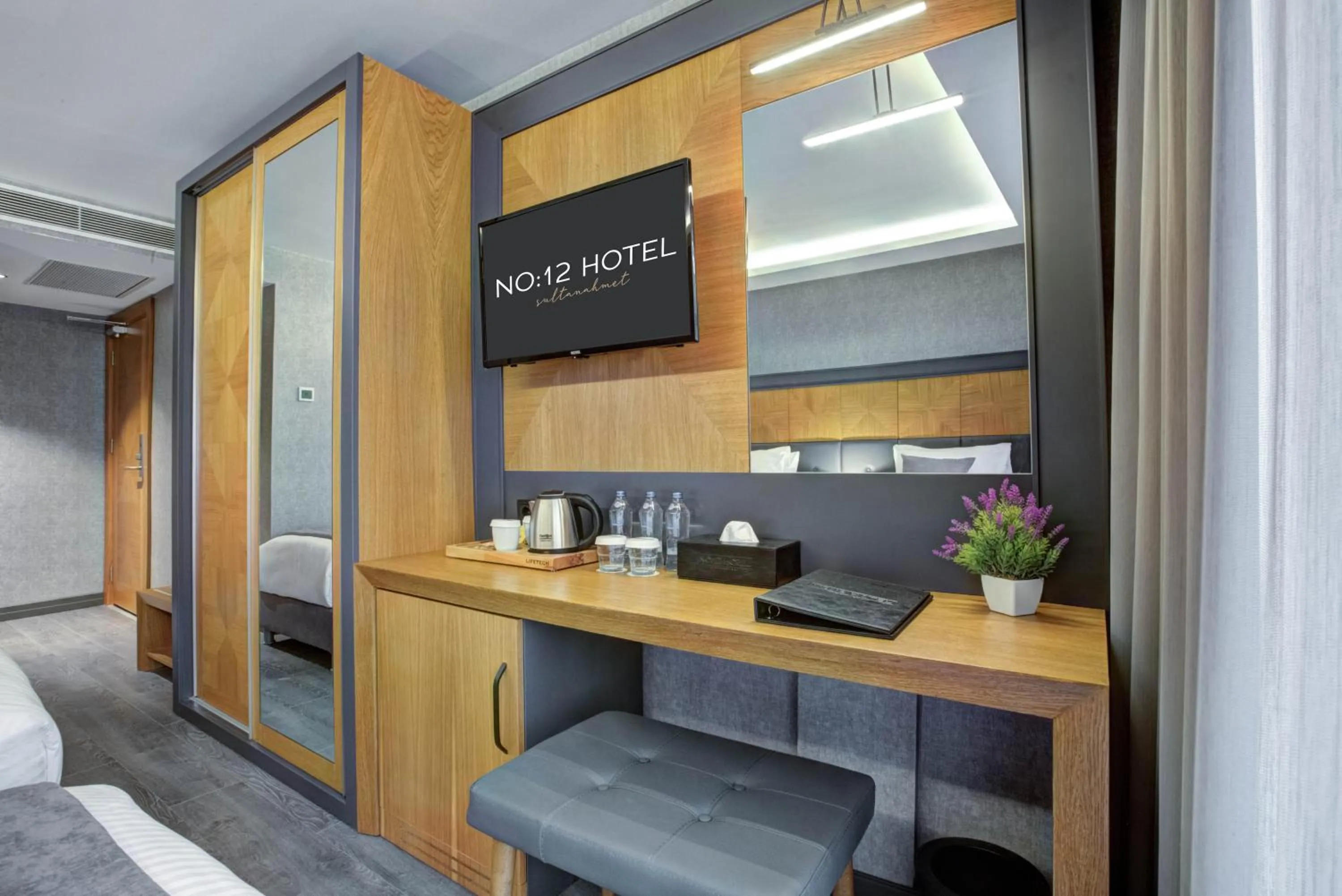 TV and multimedia, Bed in No12 Hotel Sultanahmet