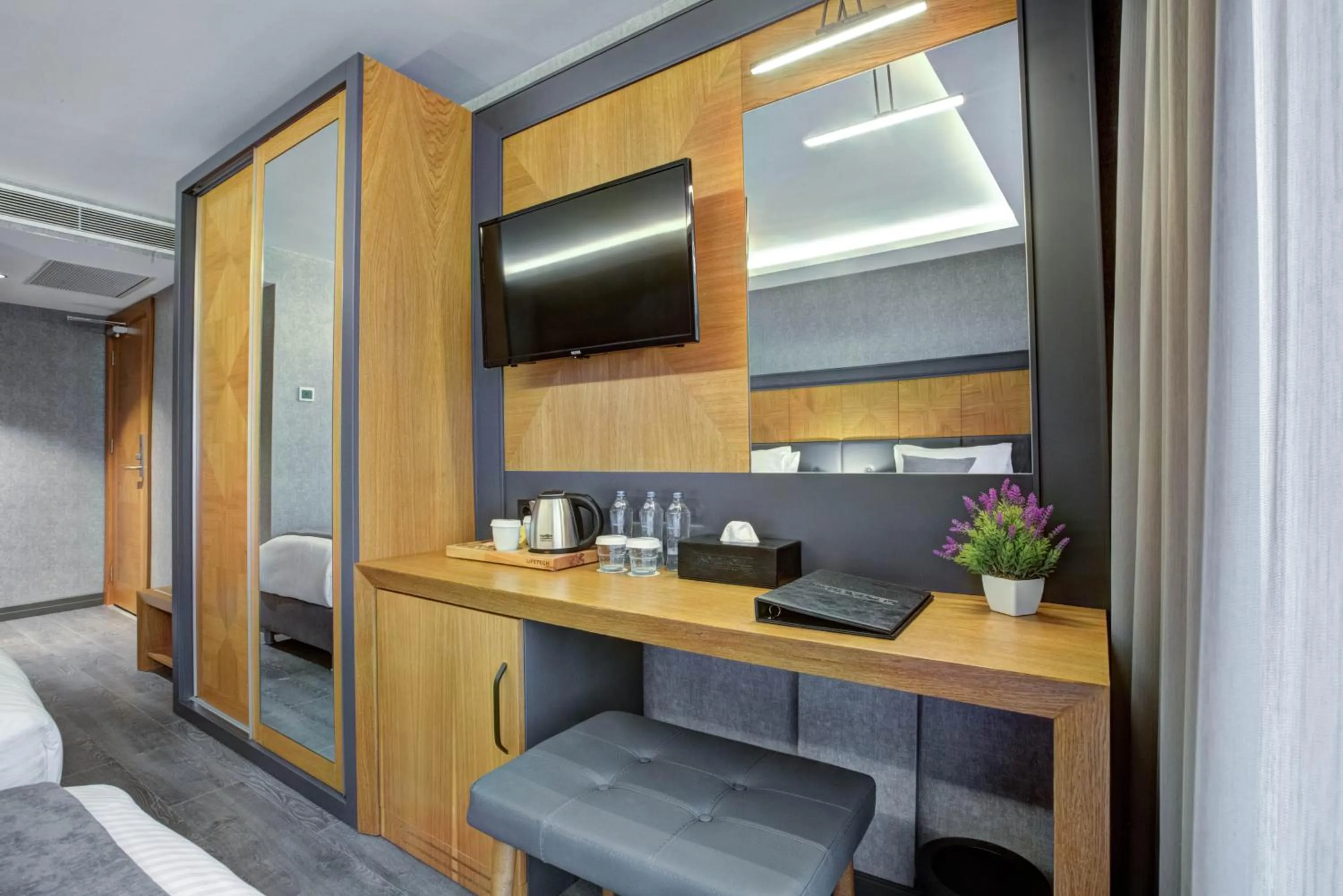 TV and multimedia, Bed in No12 Hotel Sultanahmet