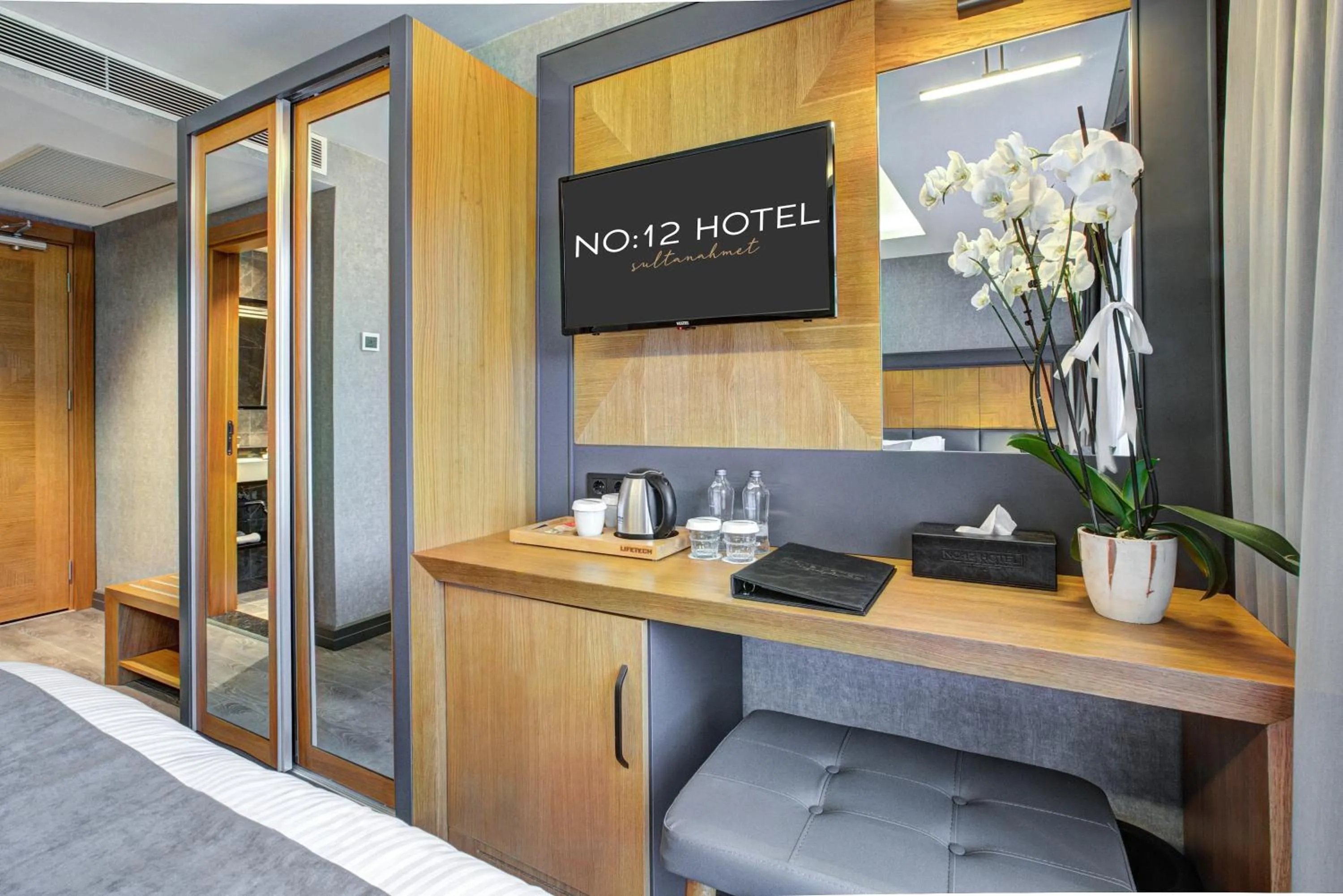 Coffee/tea facilities in No12 Hotel Sultanahmet