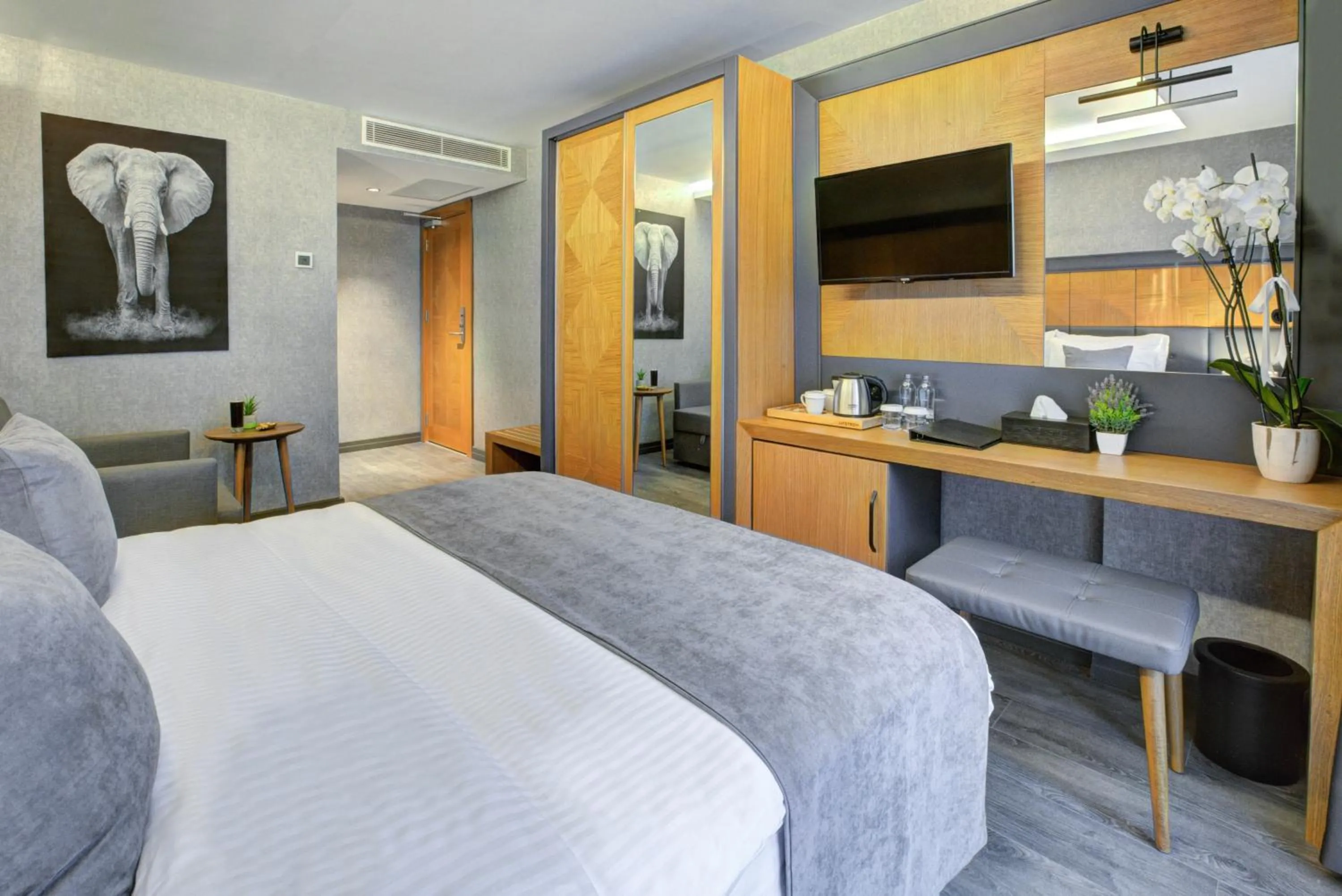 Photo of the whole room, Bed in No12 Hotel Sultanahmet