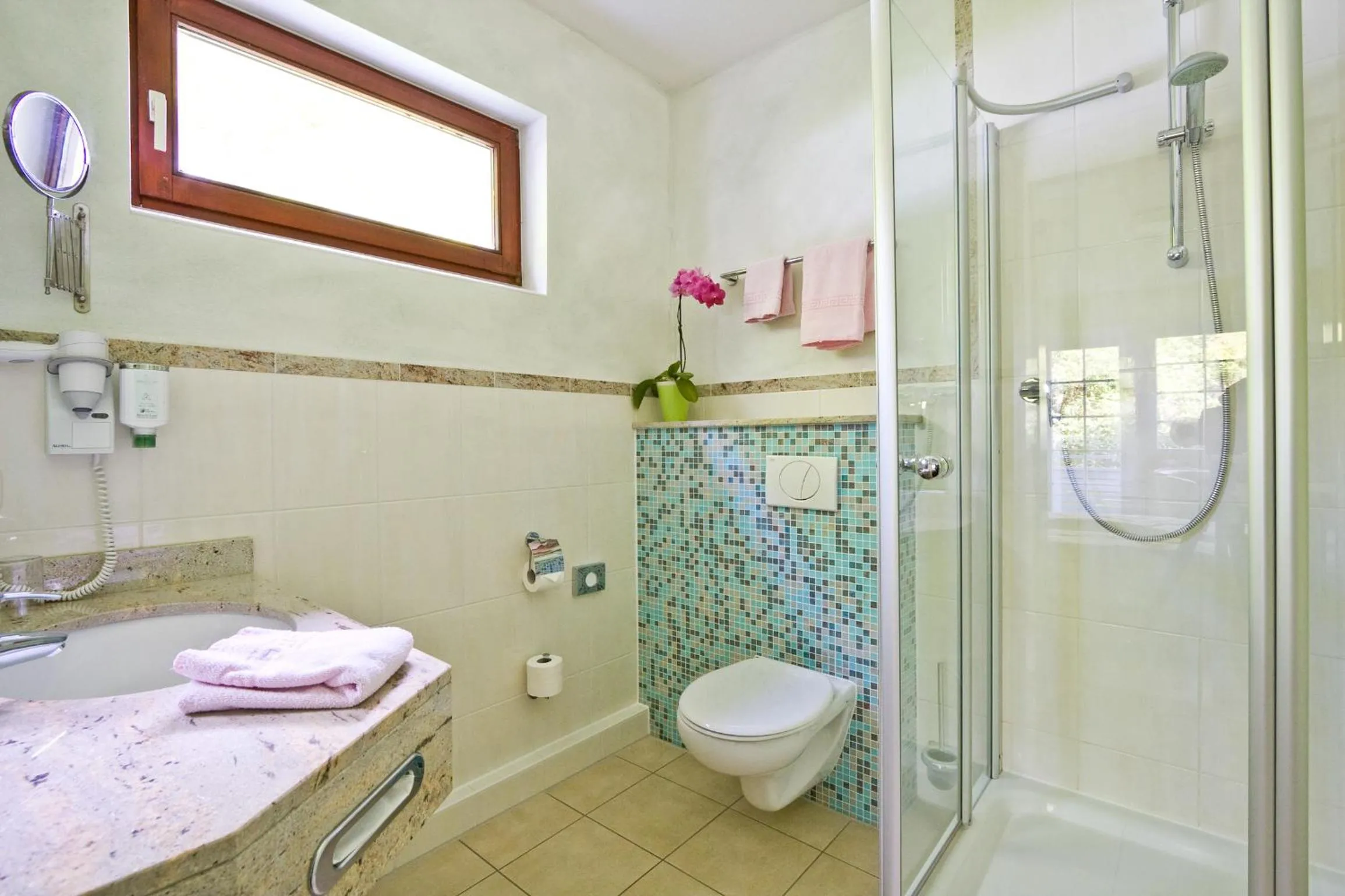 Bathroom in Hotel Waldrausch
