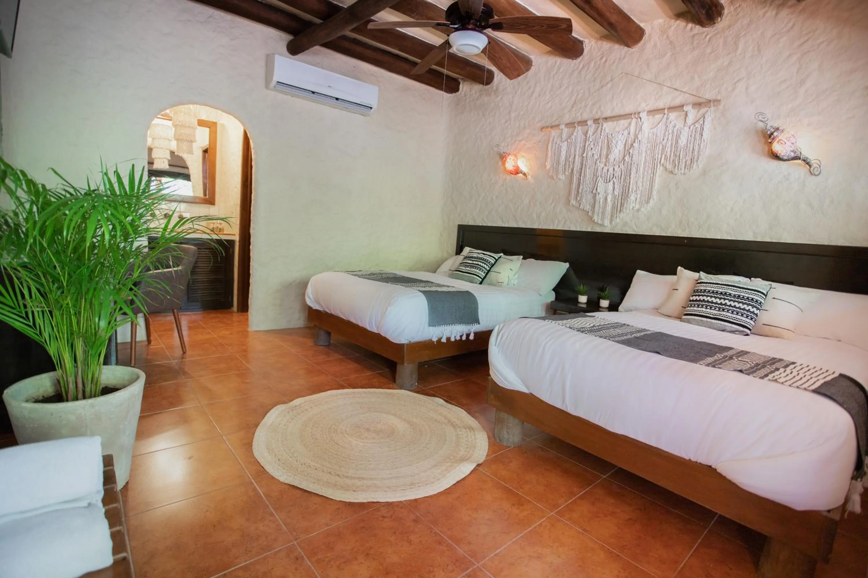 Photo of the whole room, Bed in Hotel Macondo Holbox