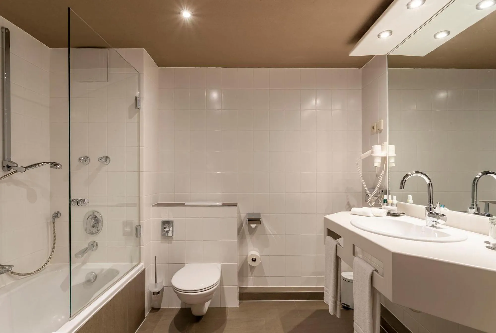 Bathroom in Parkhotel Berghölzchen