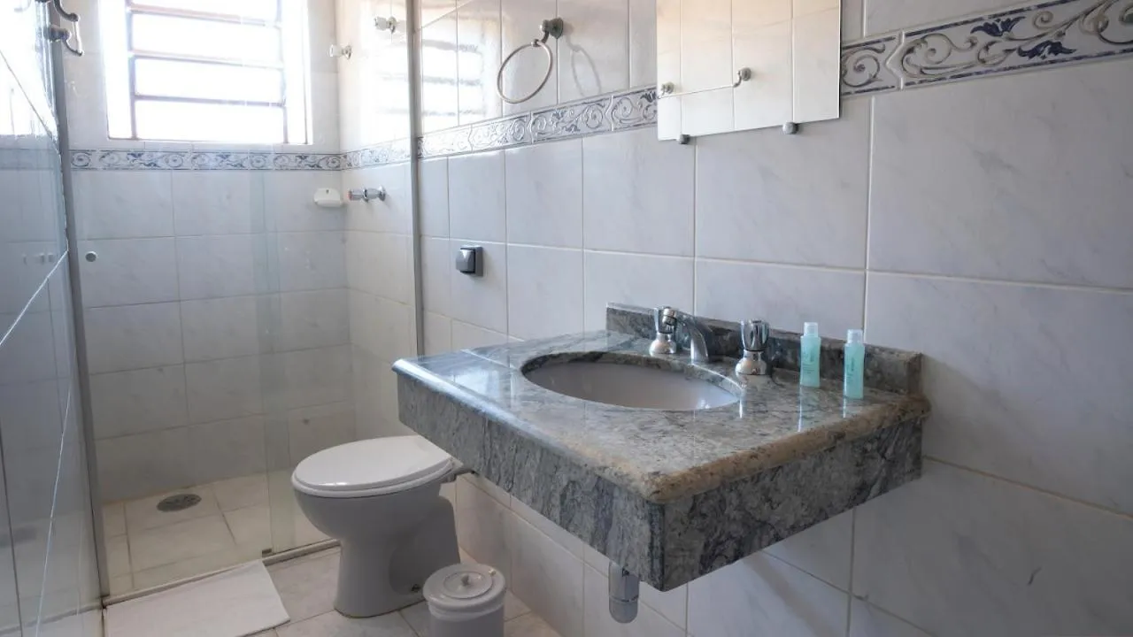 Bathroom in Pousada Araucária