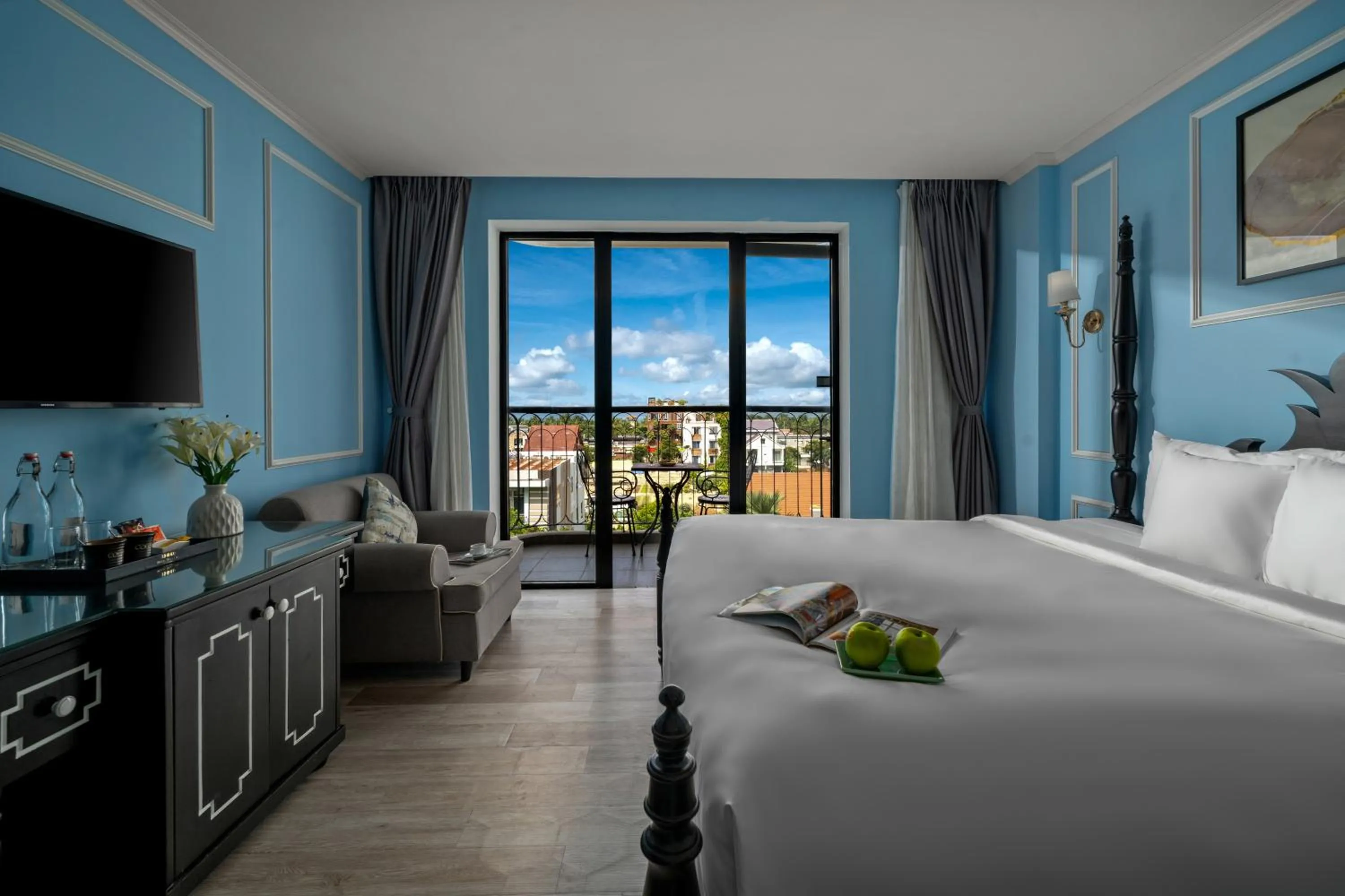 Bedroom, Bed in Hotel Del Luna Boutique