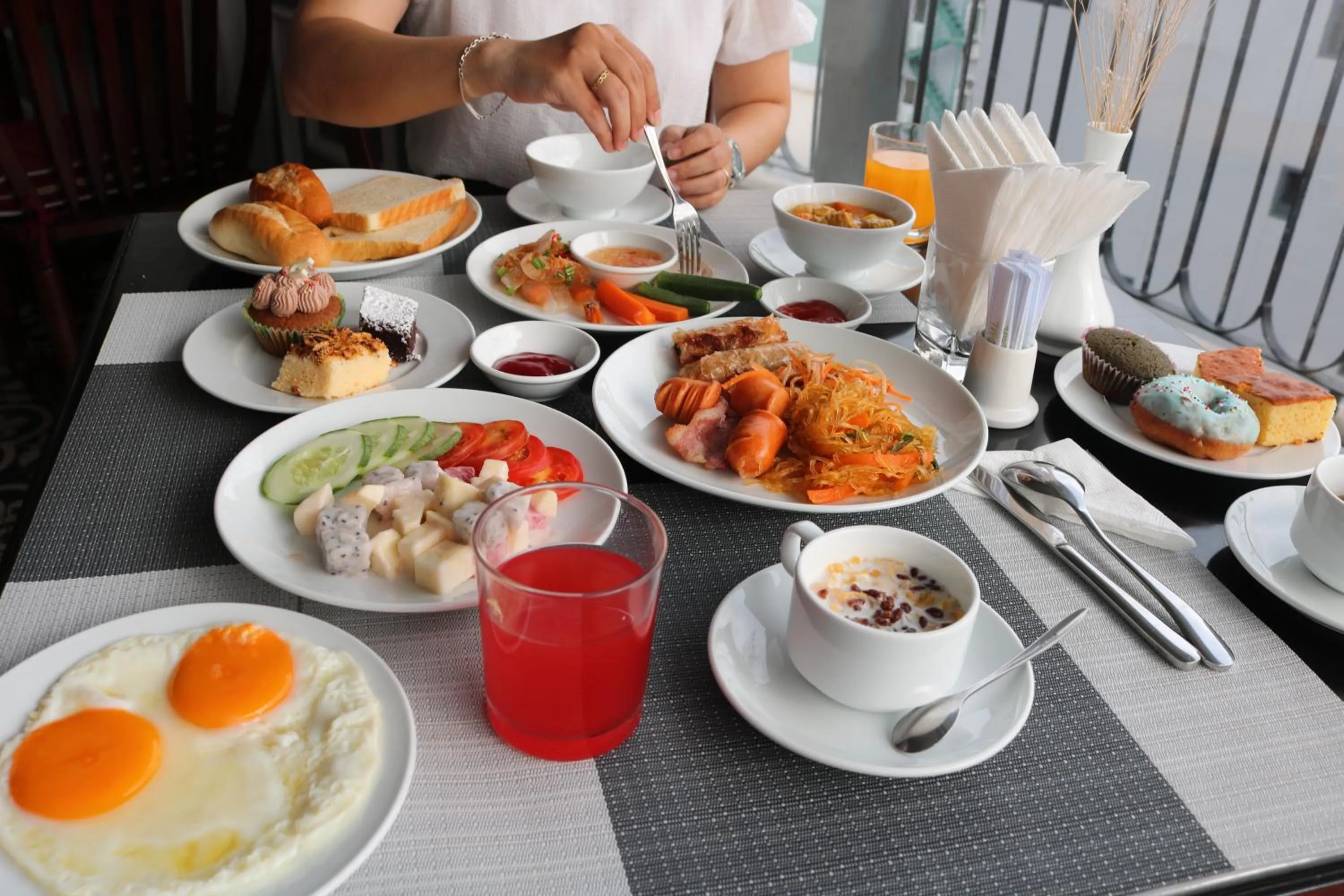 Breakfast in Hotel Del Luna Boutique