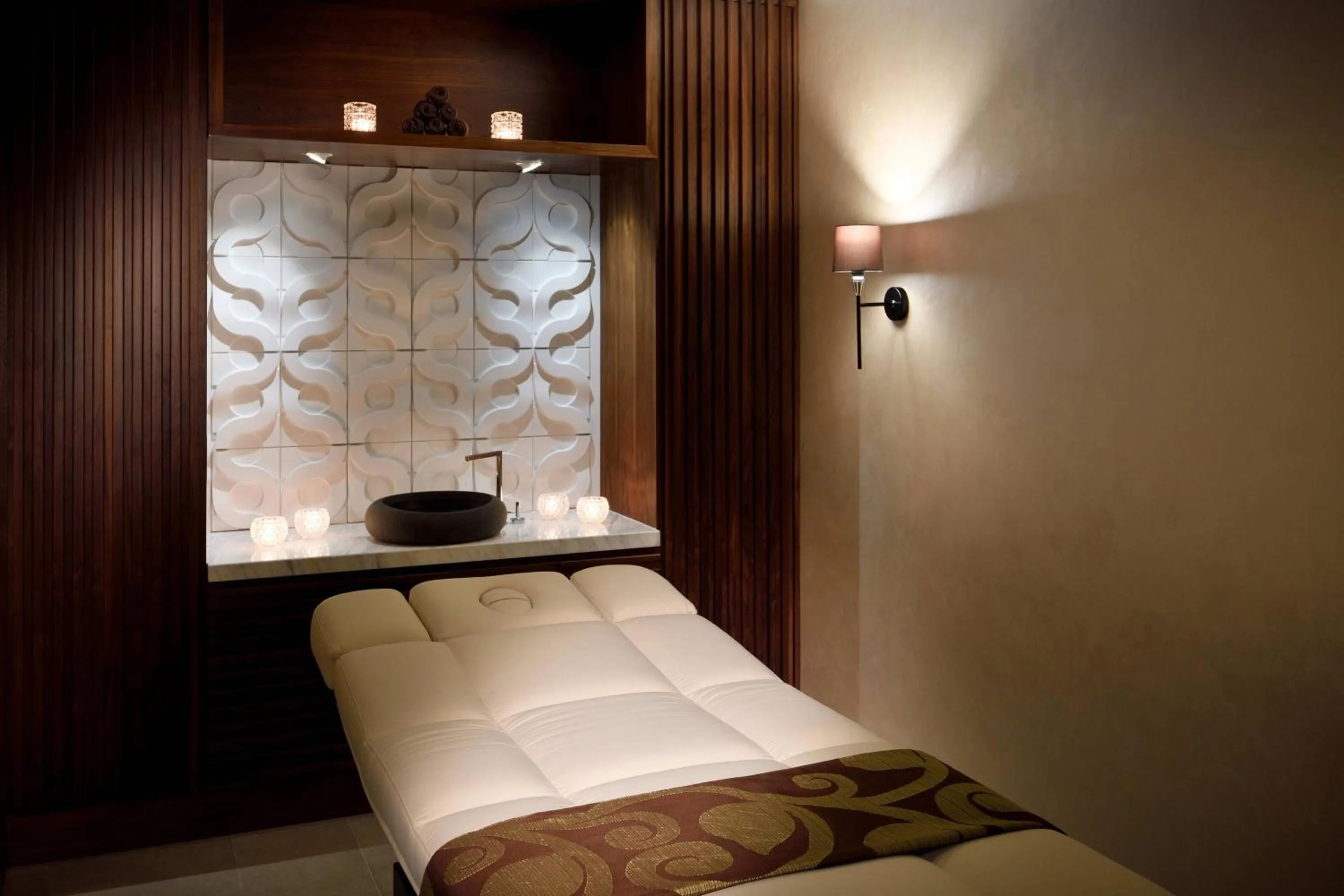 Spa and wellness centre/facilities, Bed in Amman Marriott Hotel