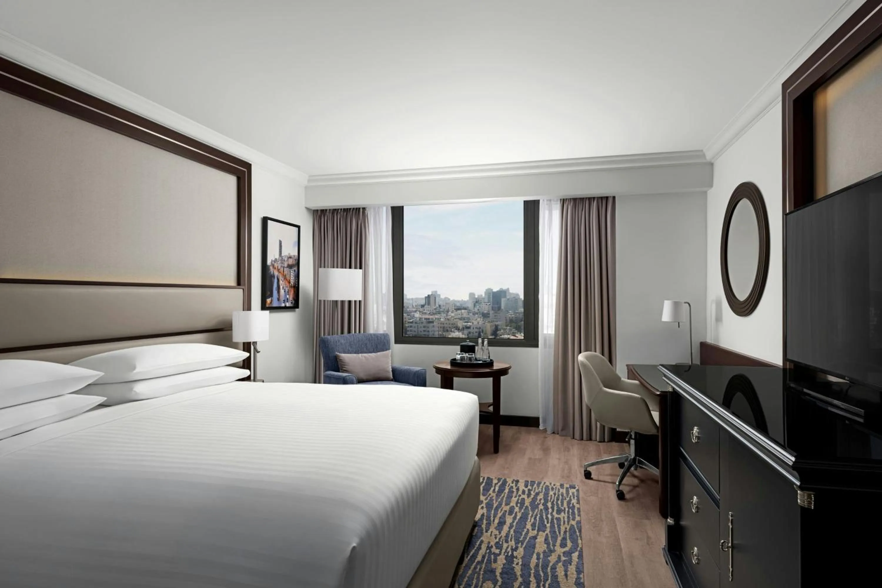 Photo of the whole room, Bed in Amman Marriott Hotel