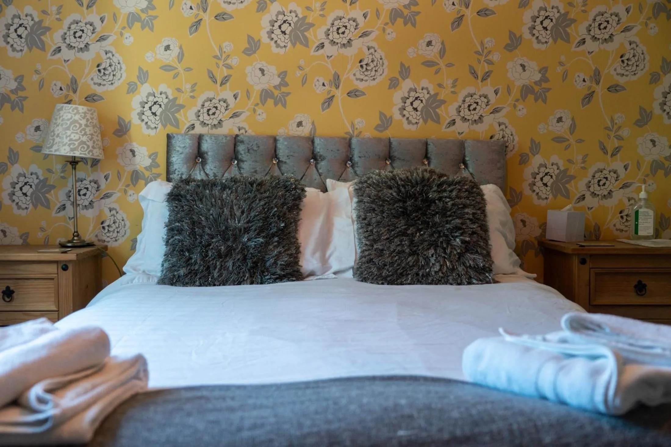 Bed in The White Horse Inn