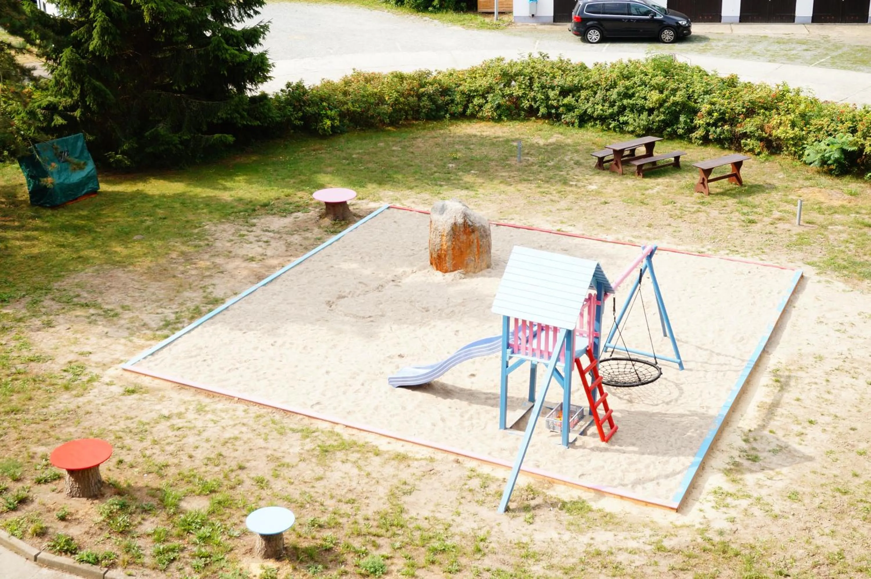Children play ground in Hotel am Tierpark