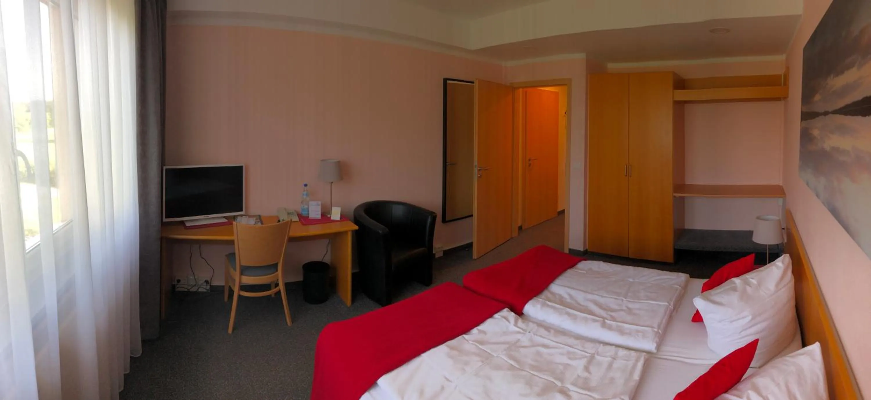 Family, Bed in Hotel am Tierpark