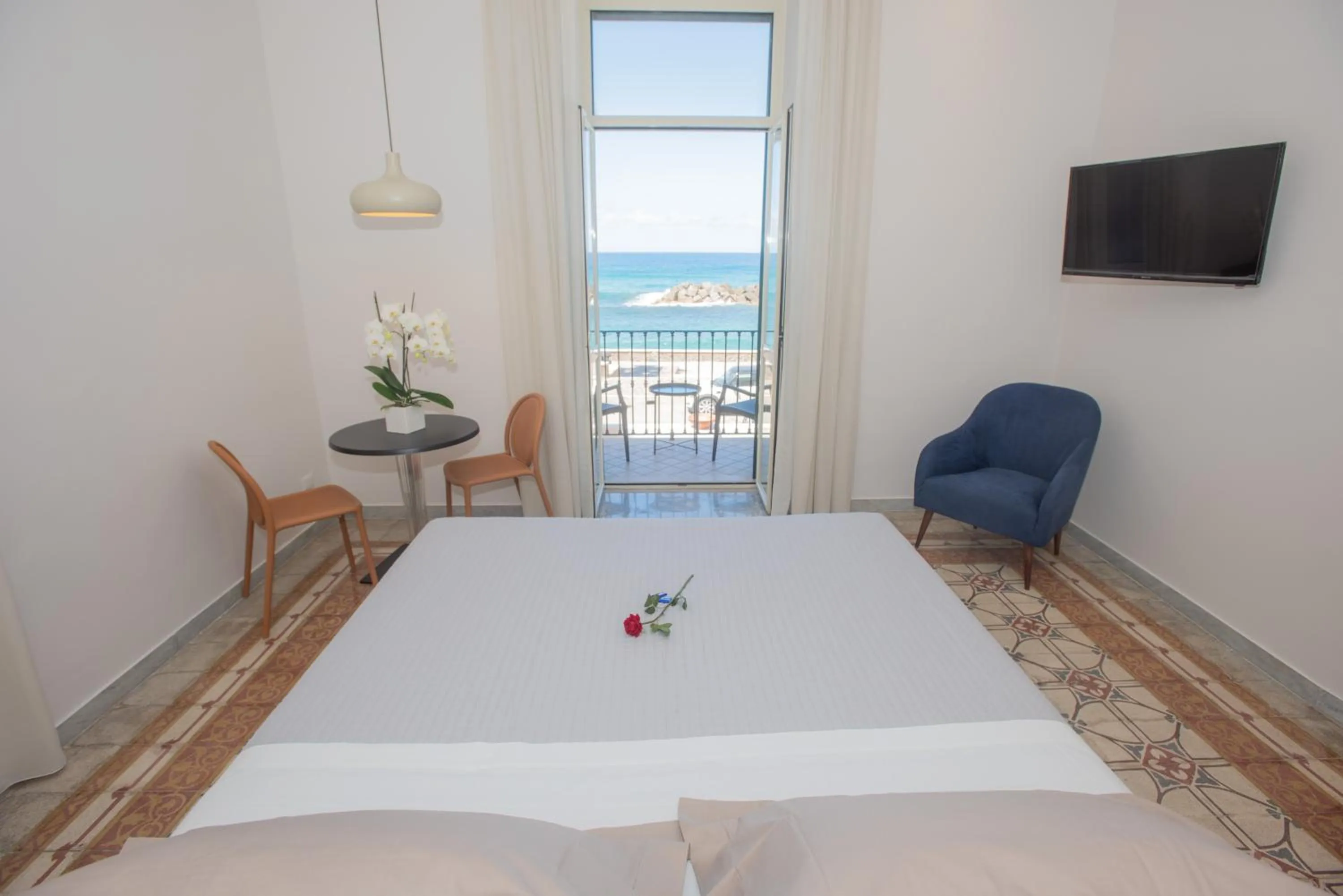 Bed in Villa Rosa Residence