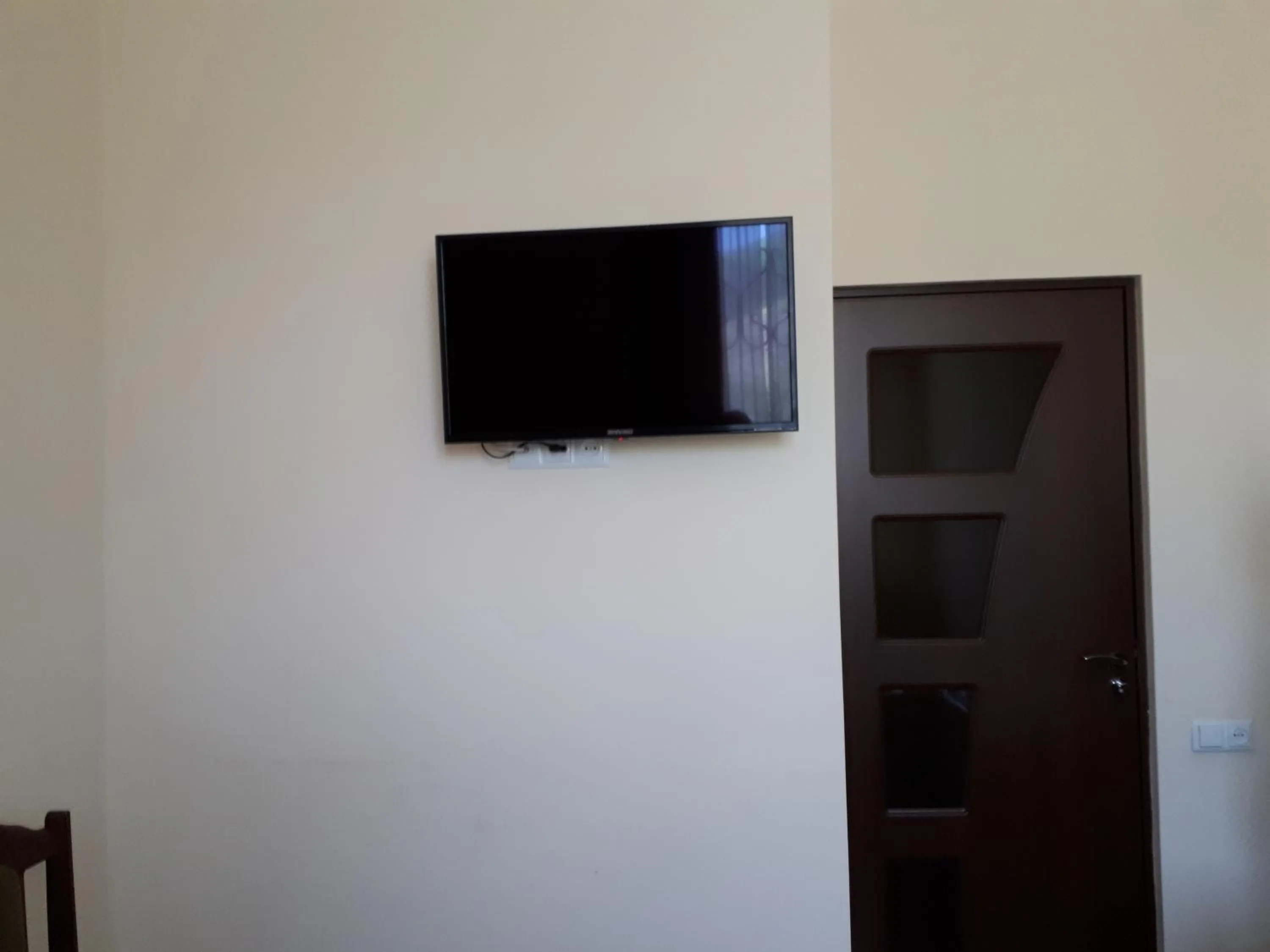 Communal lounge/ TV room in Hotel VIVAS