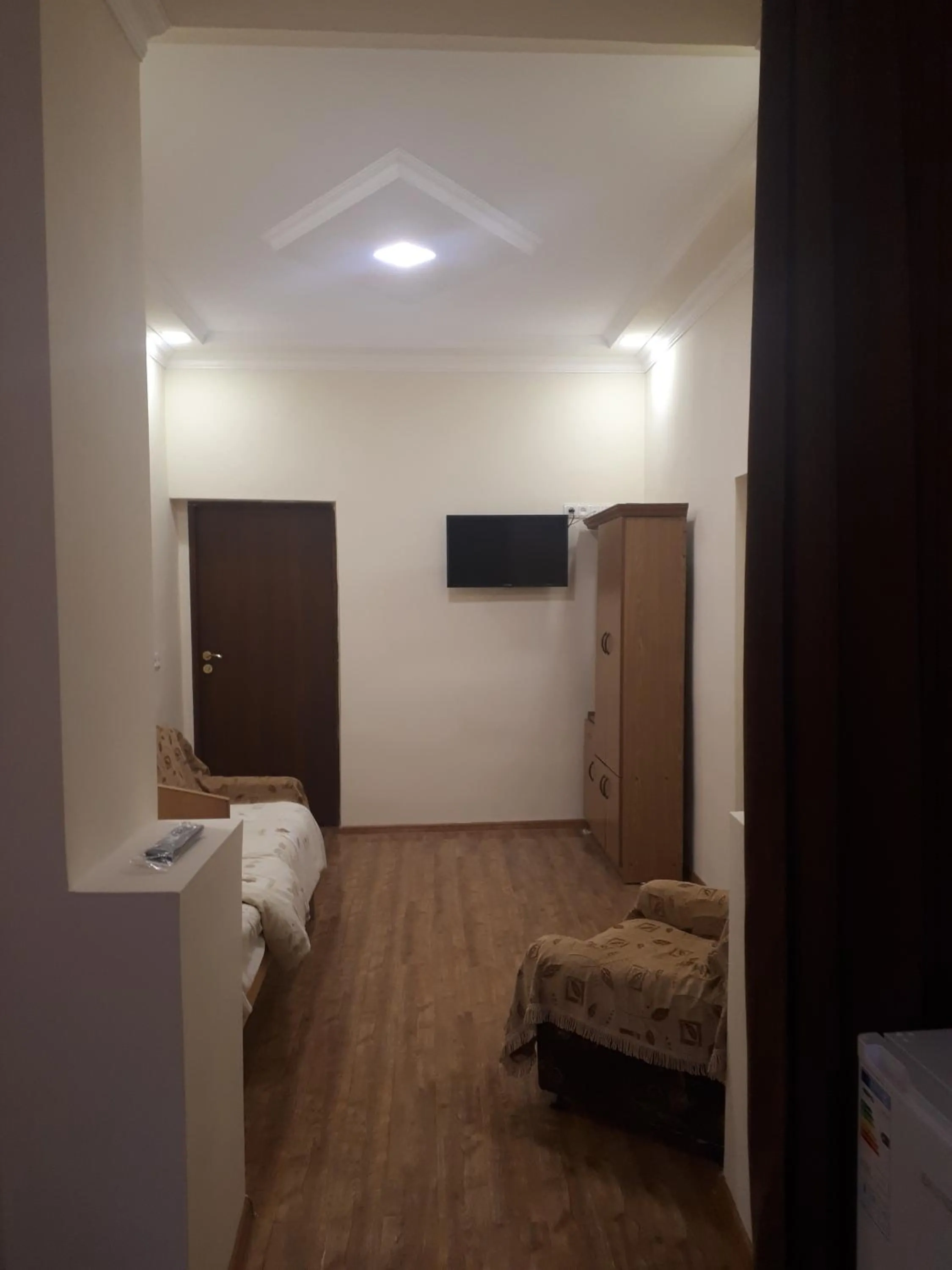 Shower, Bed in Hotel VIVAS