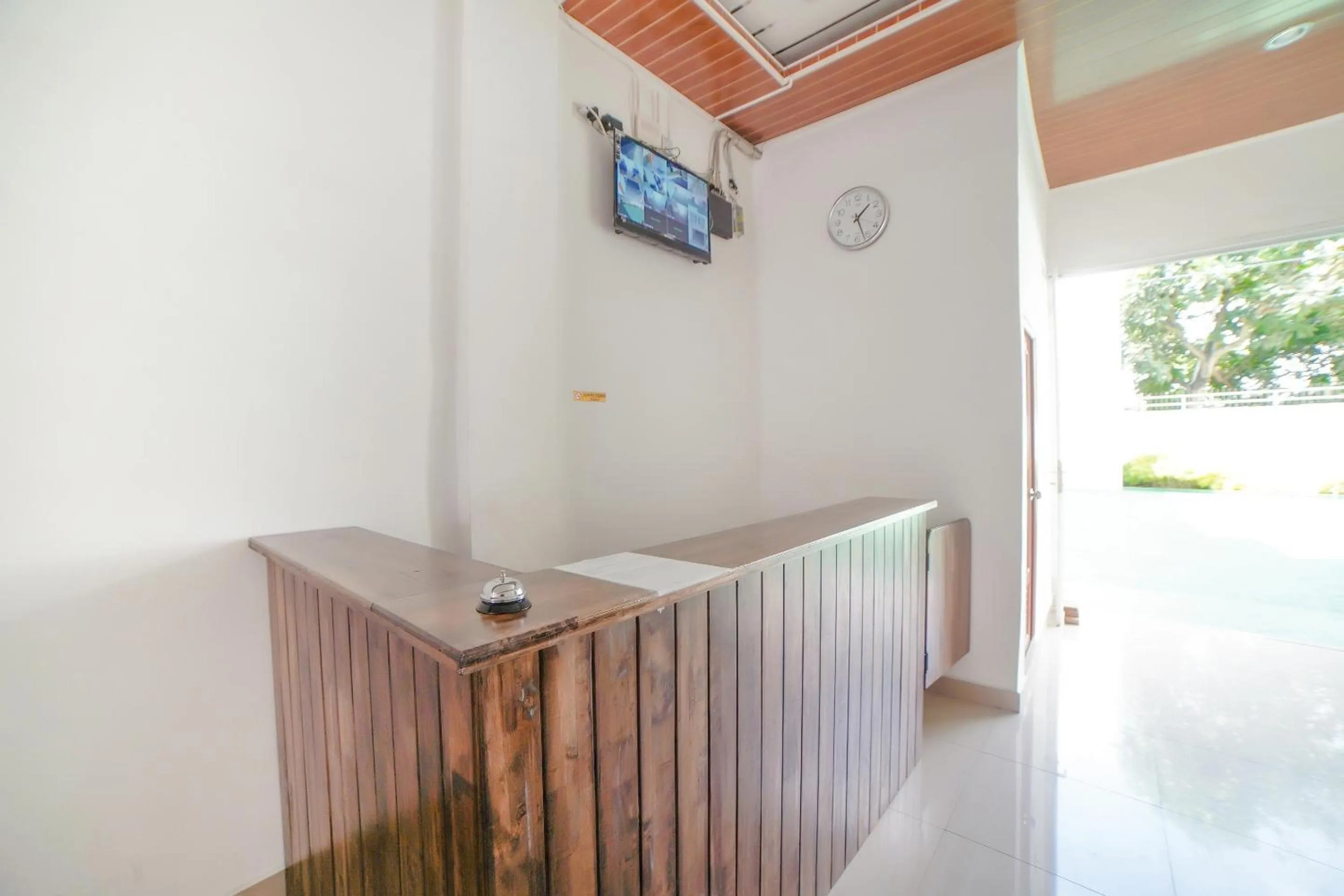 Lobby or reception in Hotel O Anara Residence & Guest House