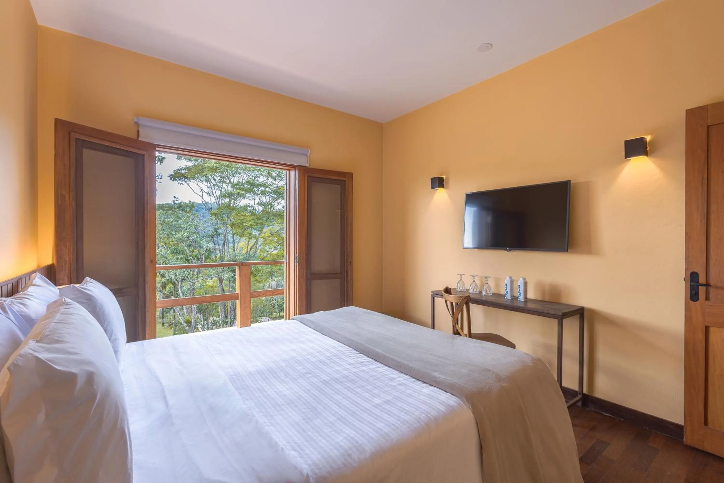 Bedroom, Bed in Hotel Fazenda Morros Verdes Ecolodge