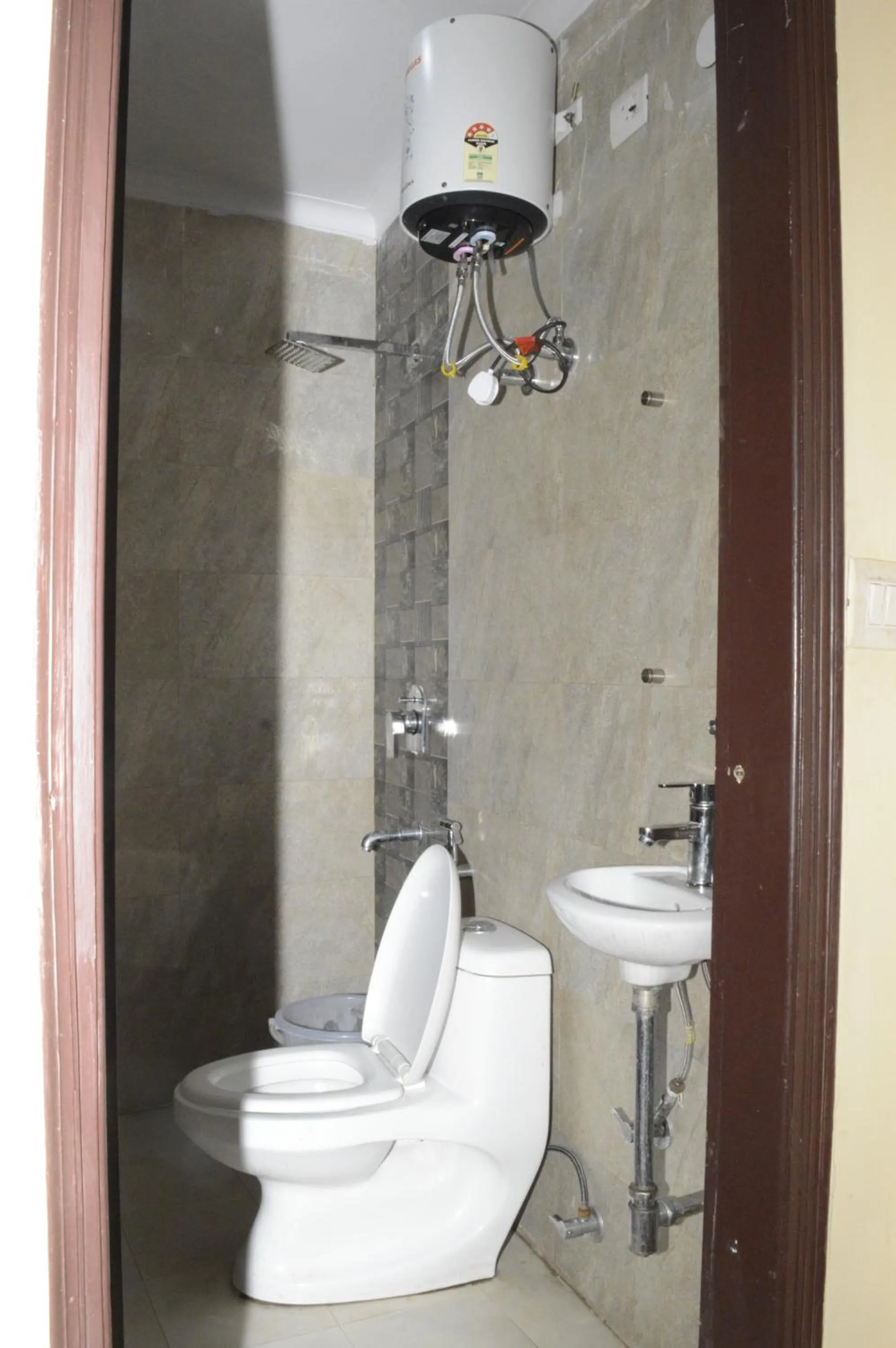 Toilet in Hotel Royal Sky Luxury Near Delhi Airport