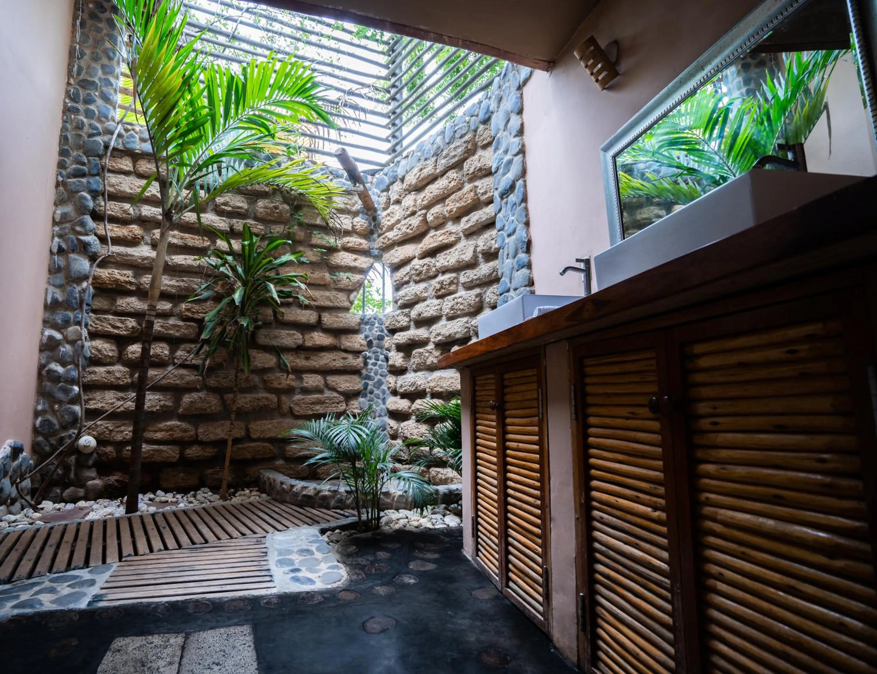 Shower in Villa Del Sol