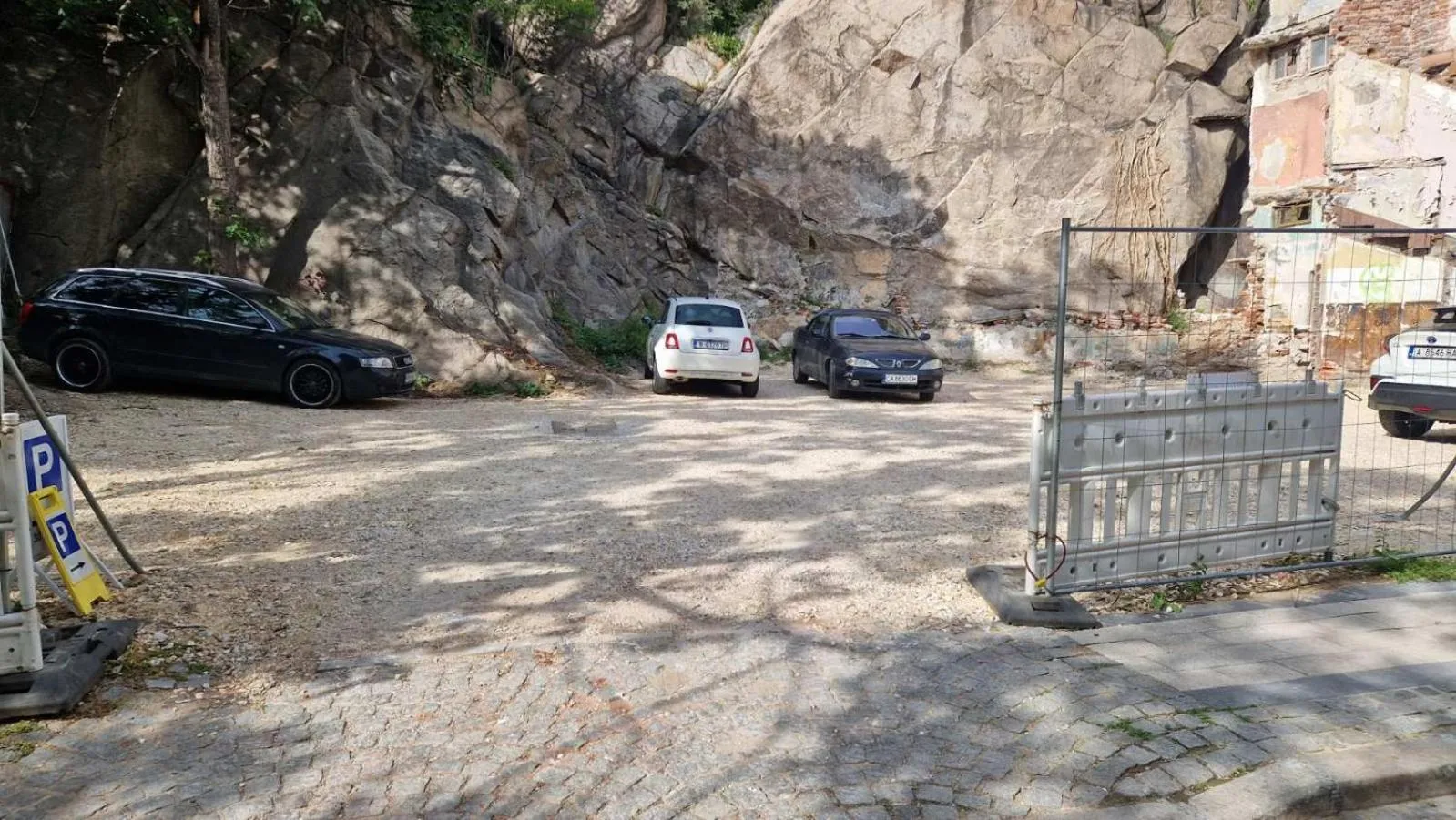 Parking in Plovdiv City Center Hotel