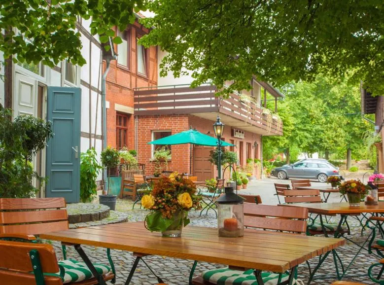 Facade/entrance in Landgasthaus & Hotel Lindenhof