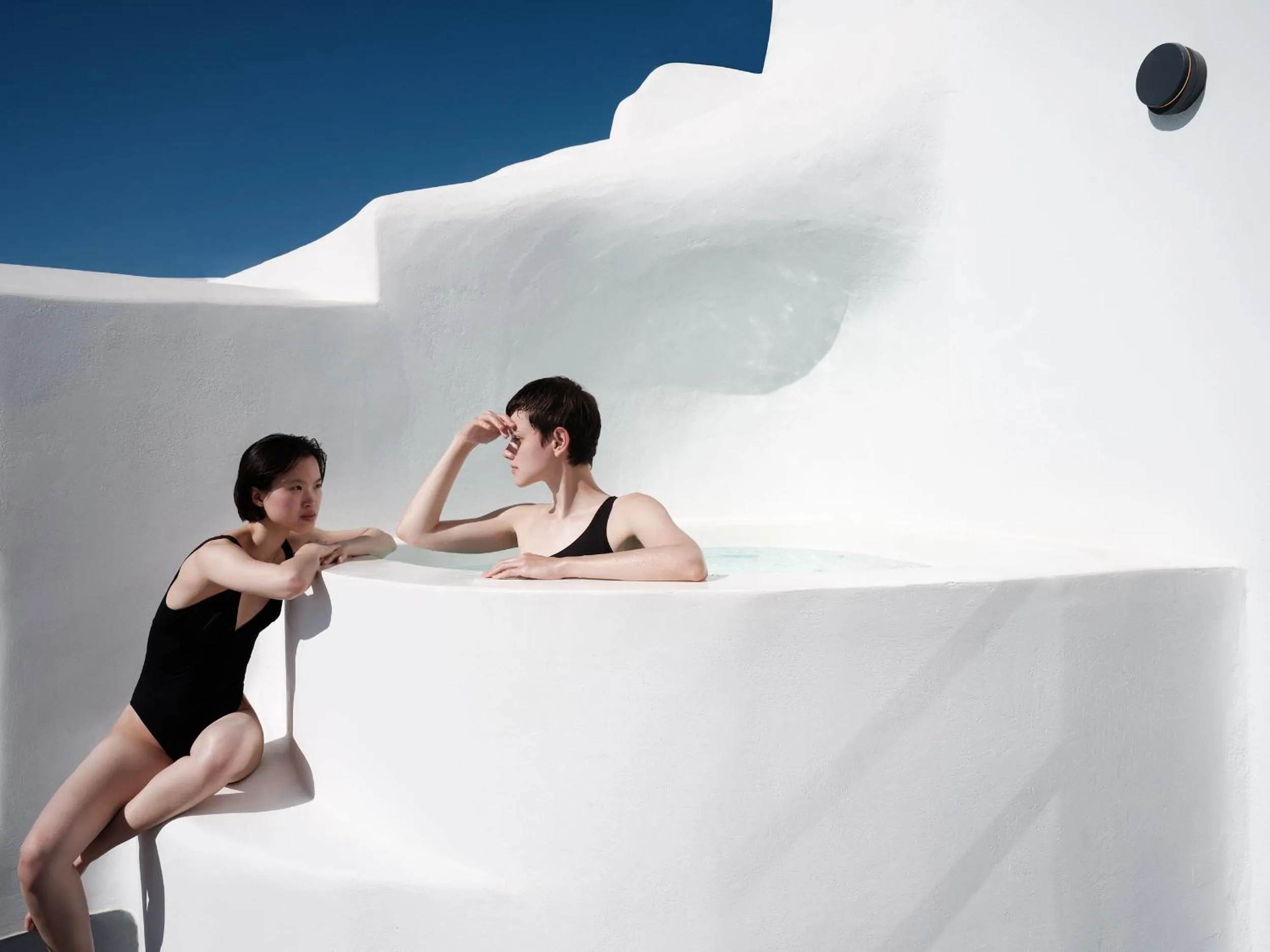 Hot Tub in Abyss Santorini