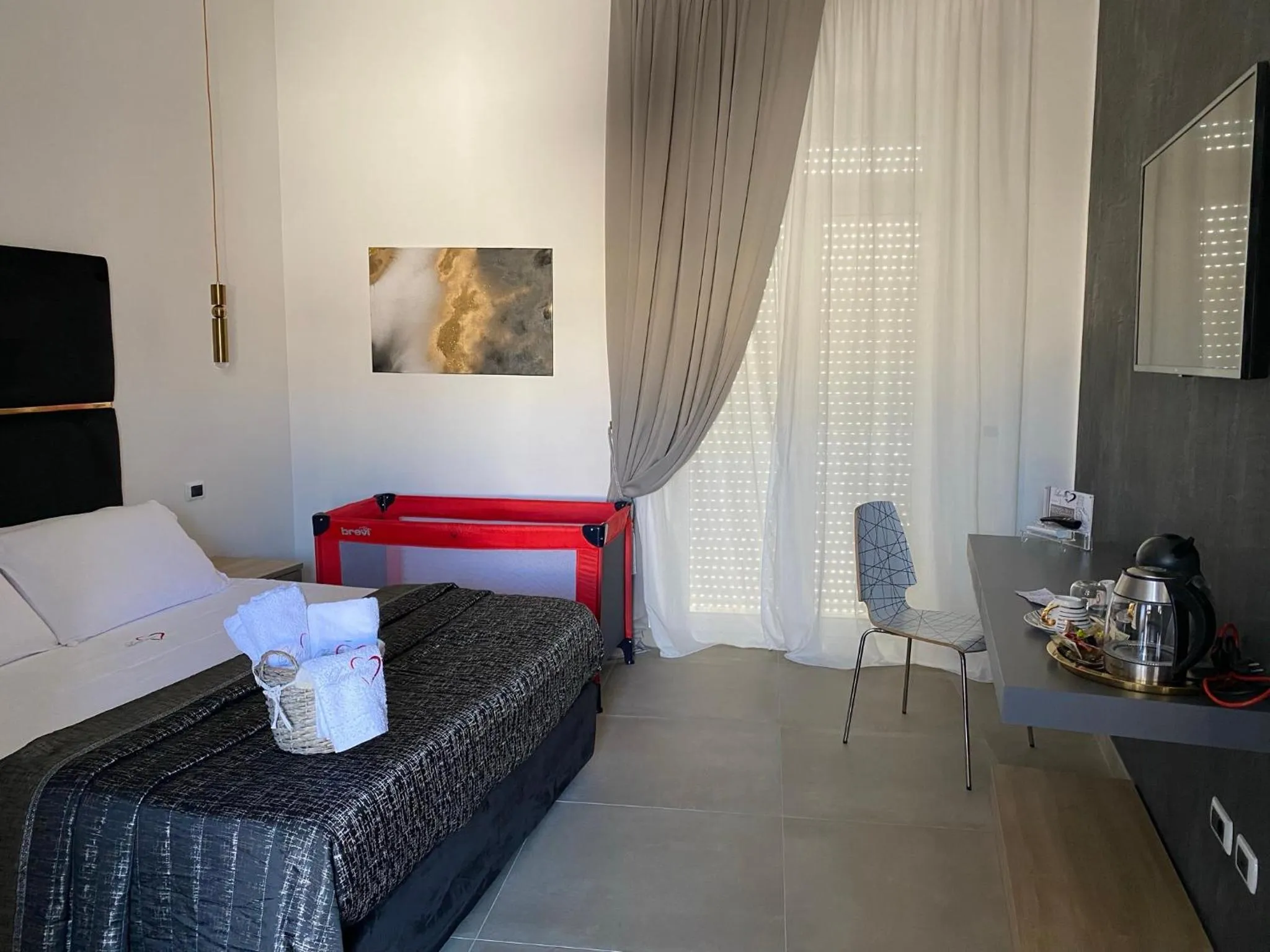 Bedroom, Bed in Love inn