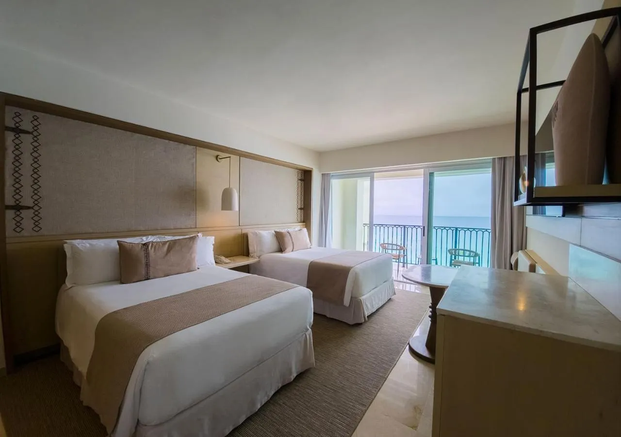 Photo of the whole room, Bed in Royal Select at Grand Park Royal Cancún - All Inclusive - Adults Only