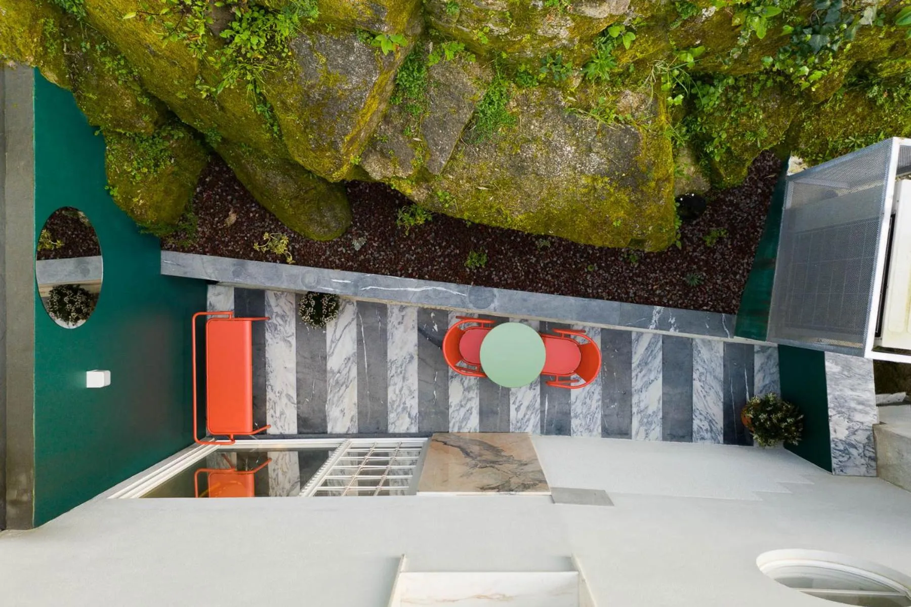 Patio in Covelo - The Original Rooms and Suites