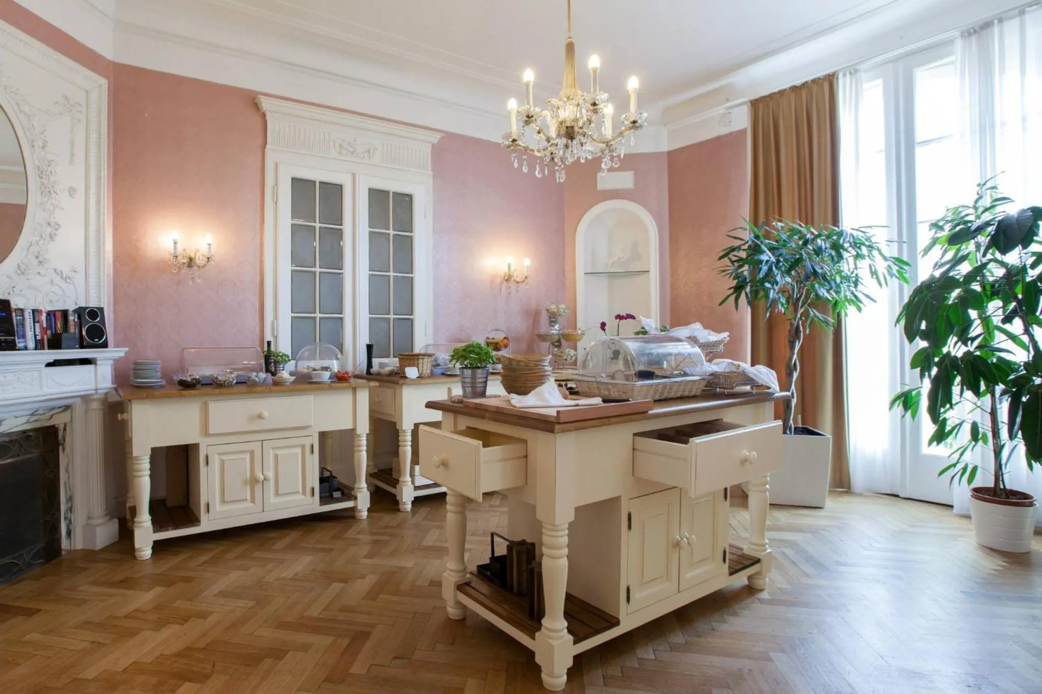 Buffet breakfast in Hotel Pension Museum