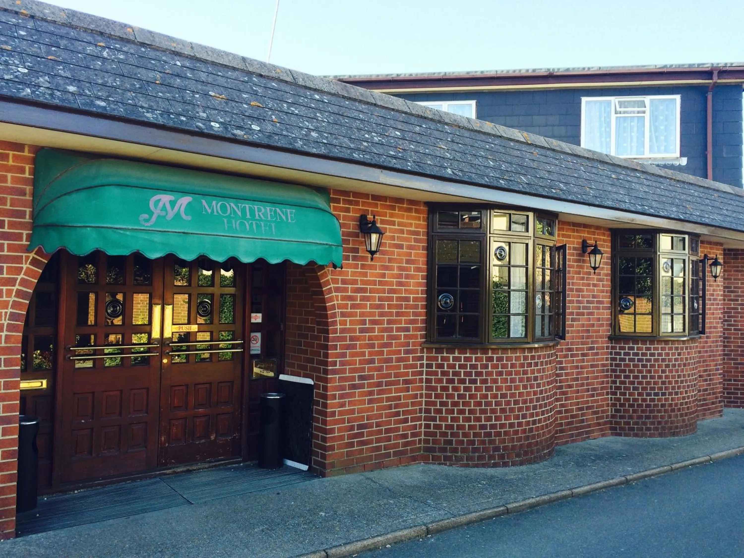 Facade/entrance in The Wight