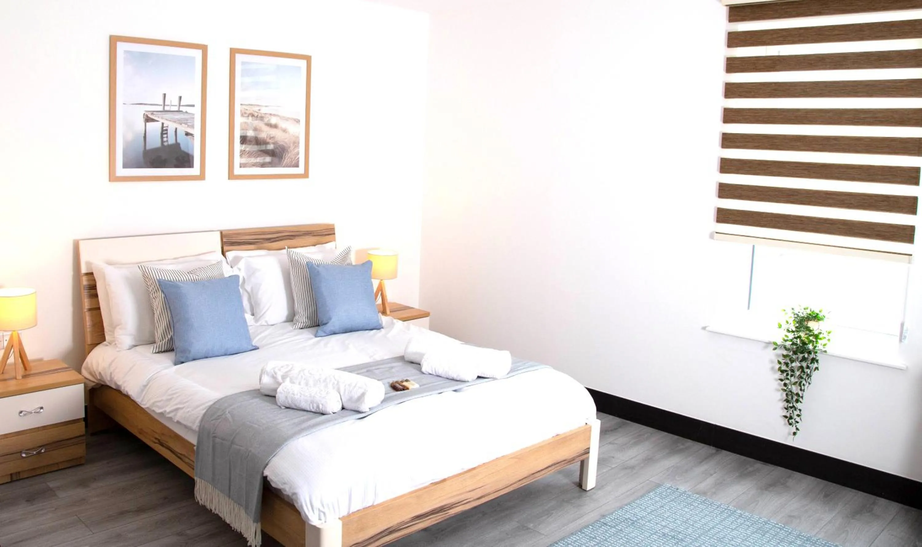 Bed in Manchester Apartments by BEVOLVE - Free Parking