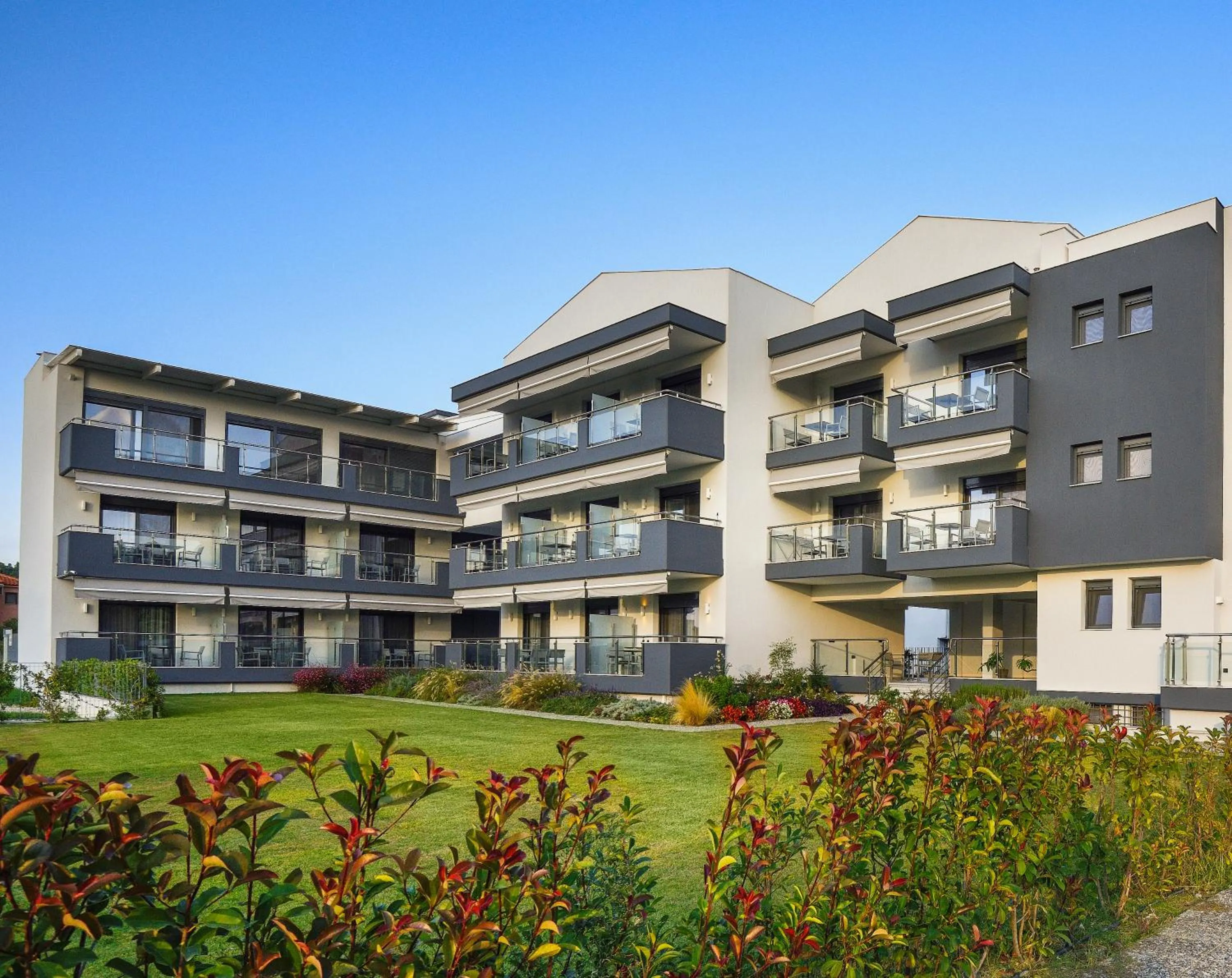 Botanica Luxury Suites