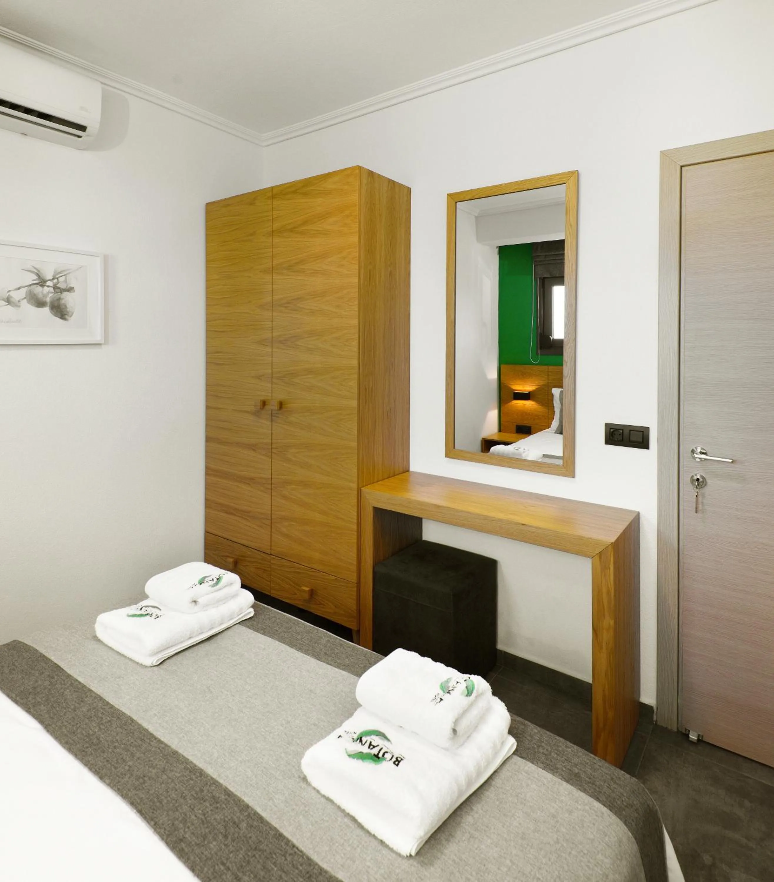 Botanica Luxury Suites