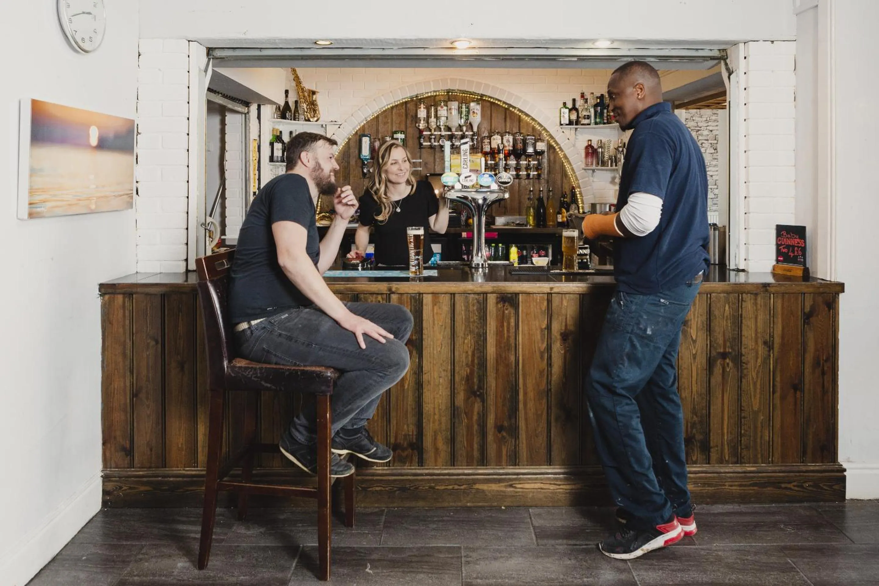 Lounge or bar in Sunrise Hotel