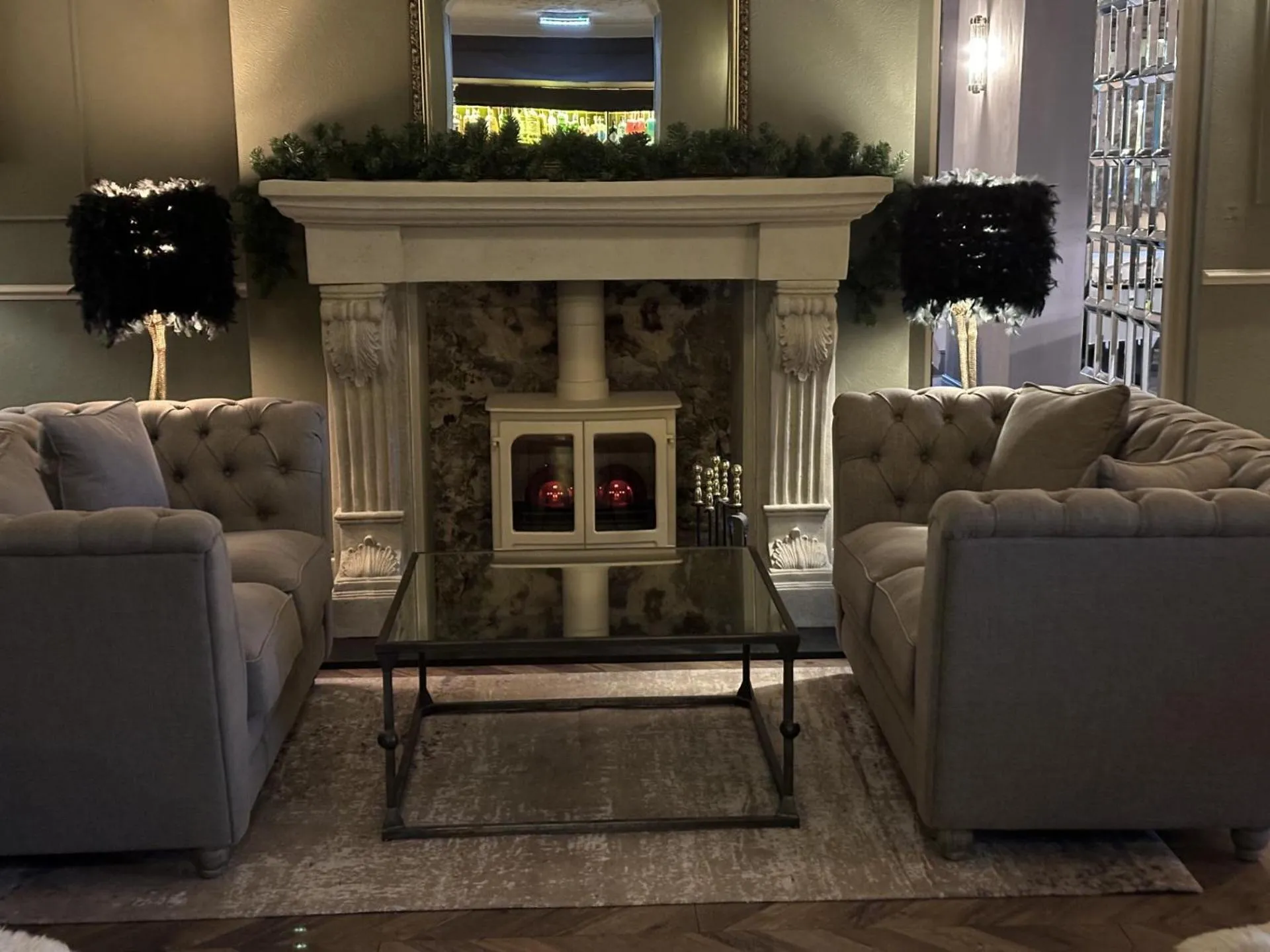 Restaurant/places to eat in The Q Hotel