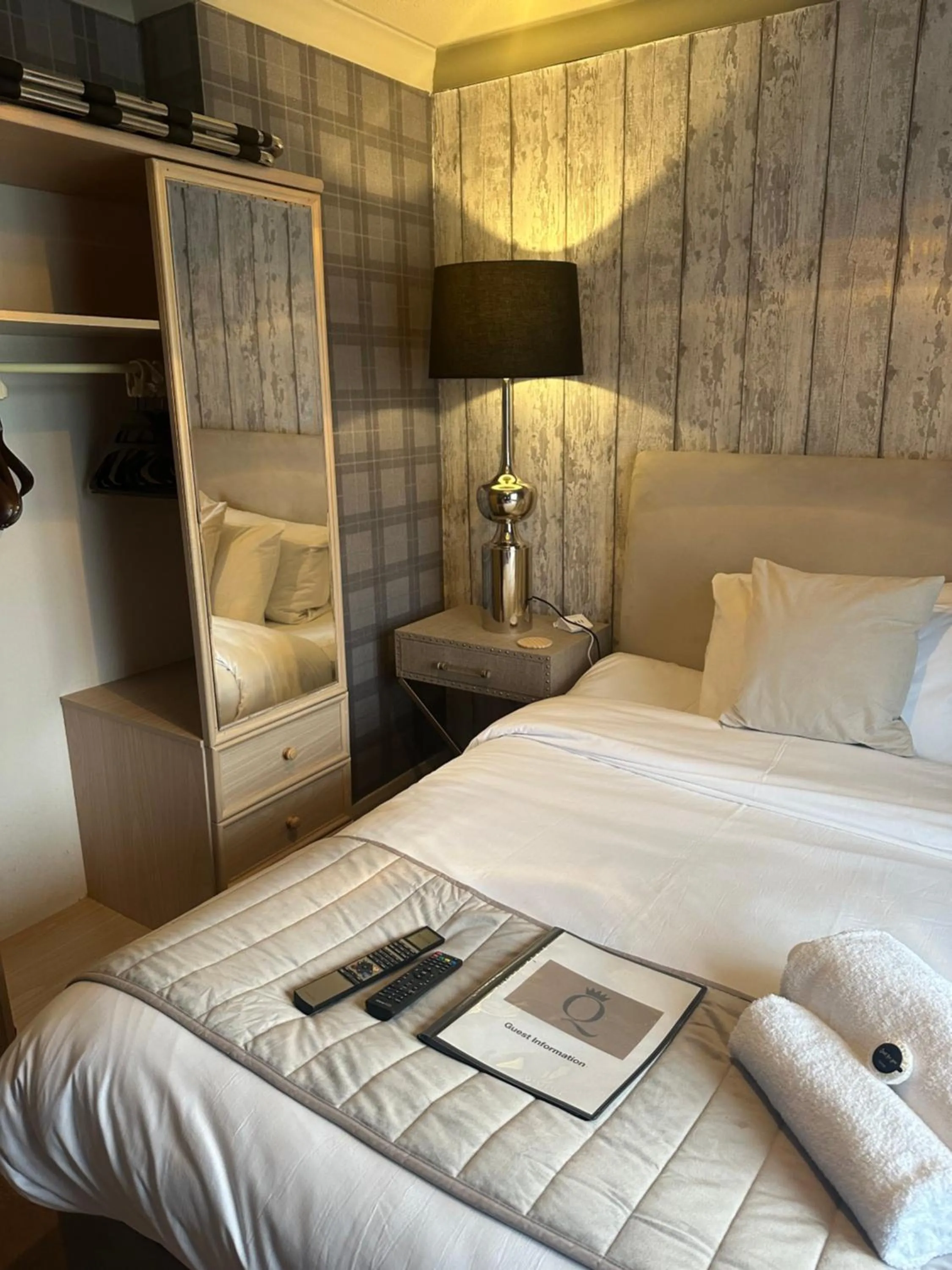 Bedroom, Bed in The Q Hotel