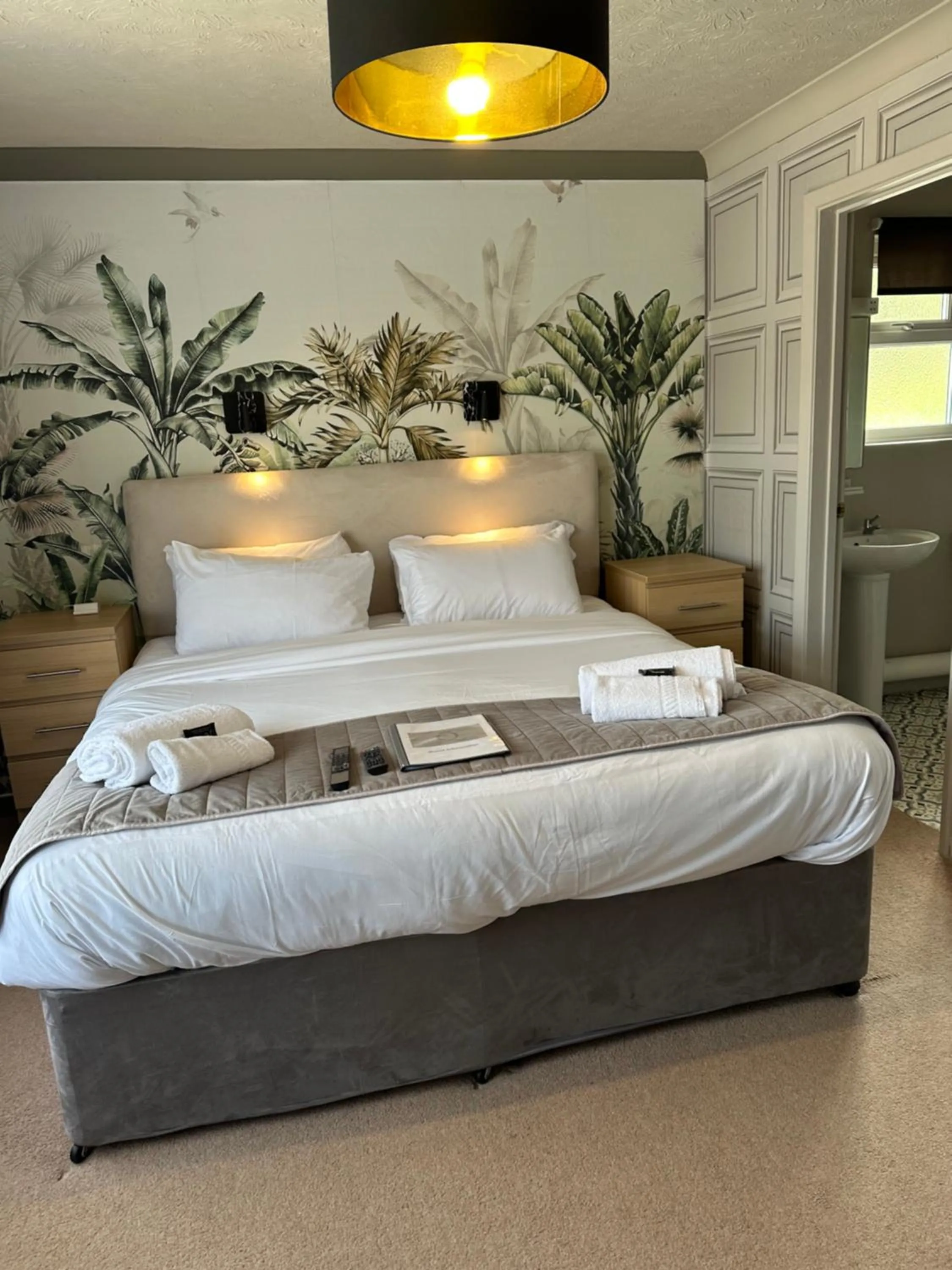 Bedroom, Bed in The Q Hotel